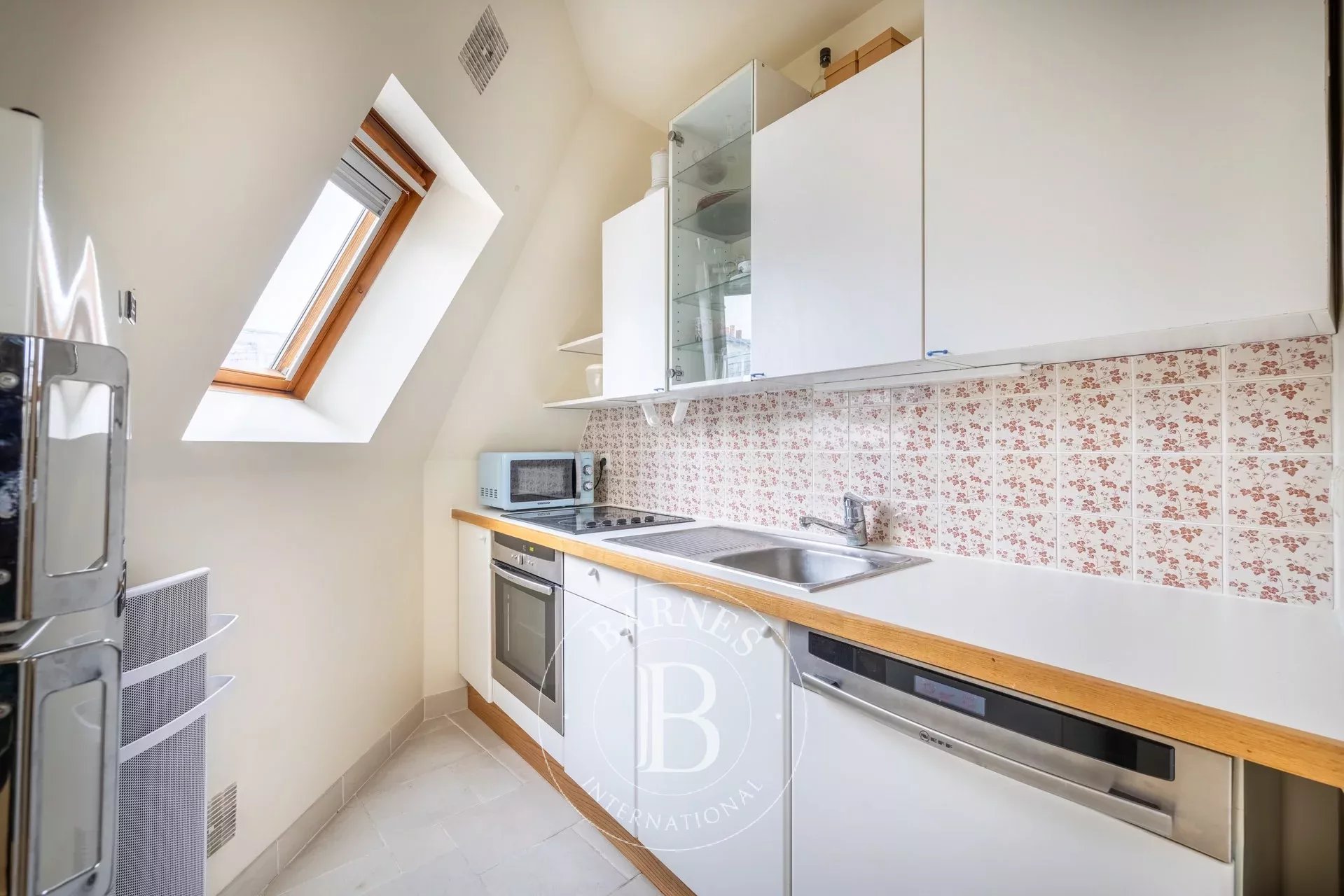 Daire Paris 4ème - picture 11