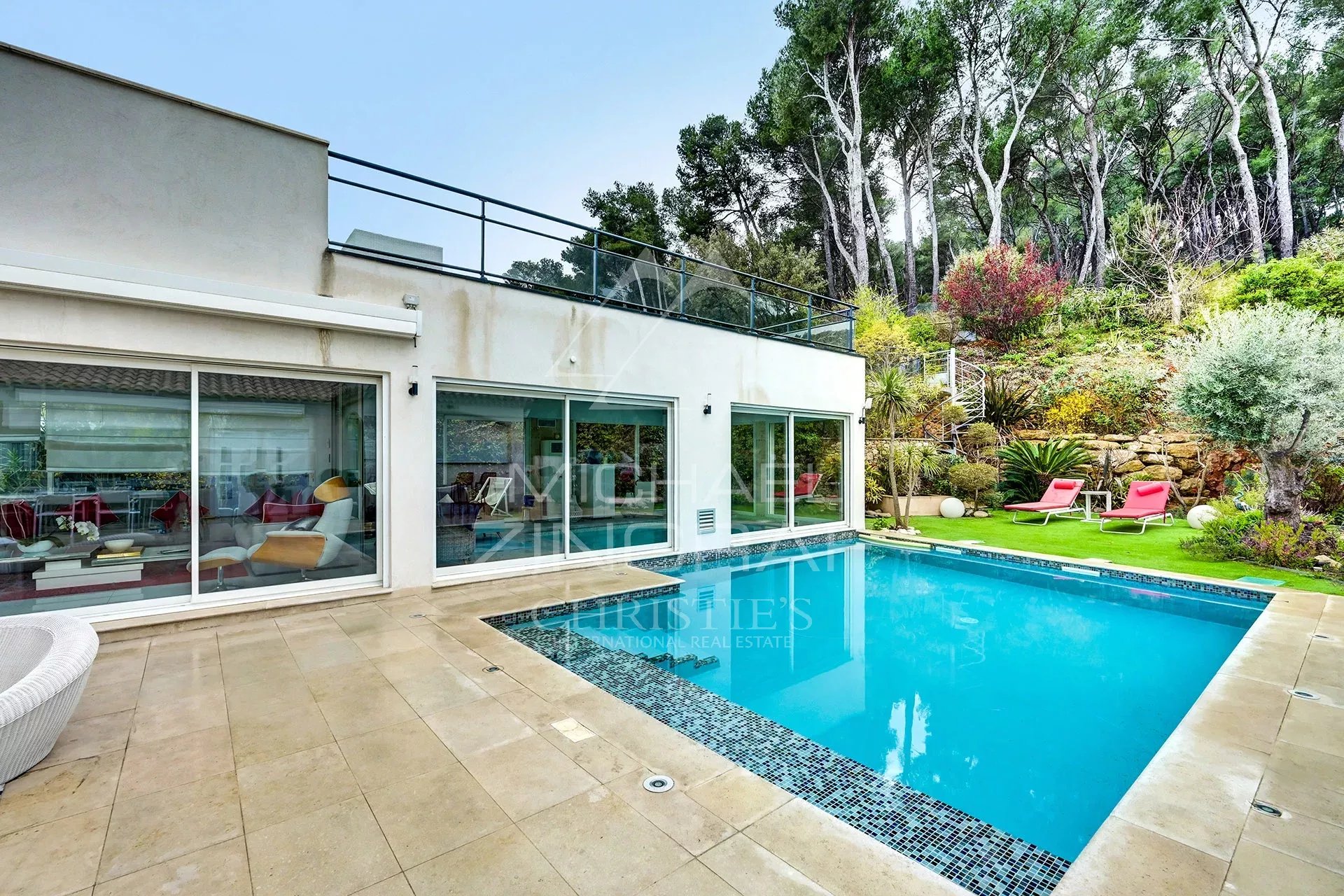 4 Bedroom Villa/Townhouse's Image 24