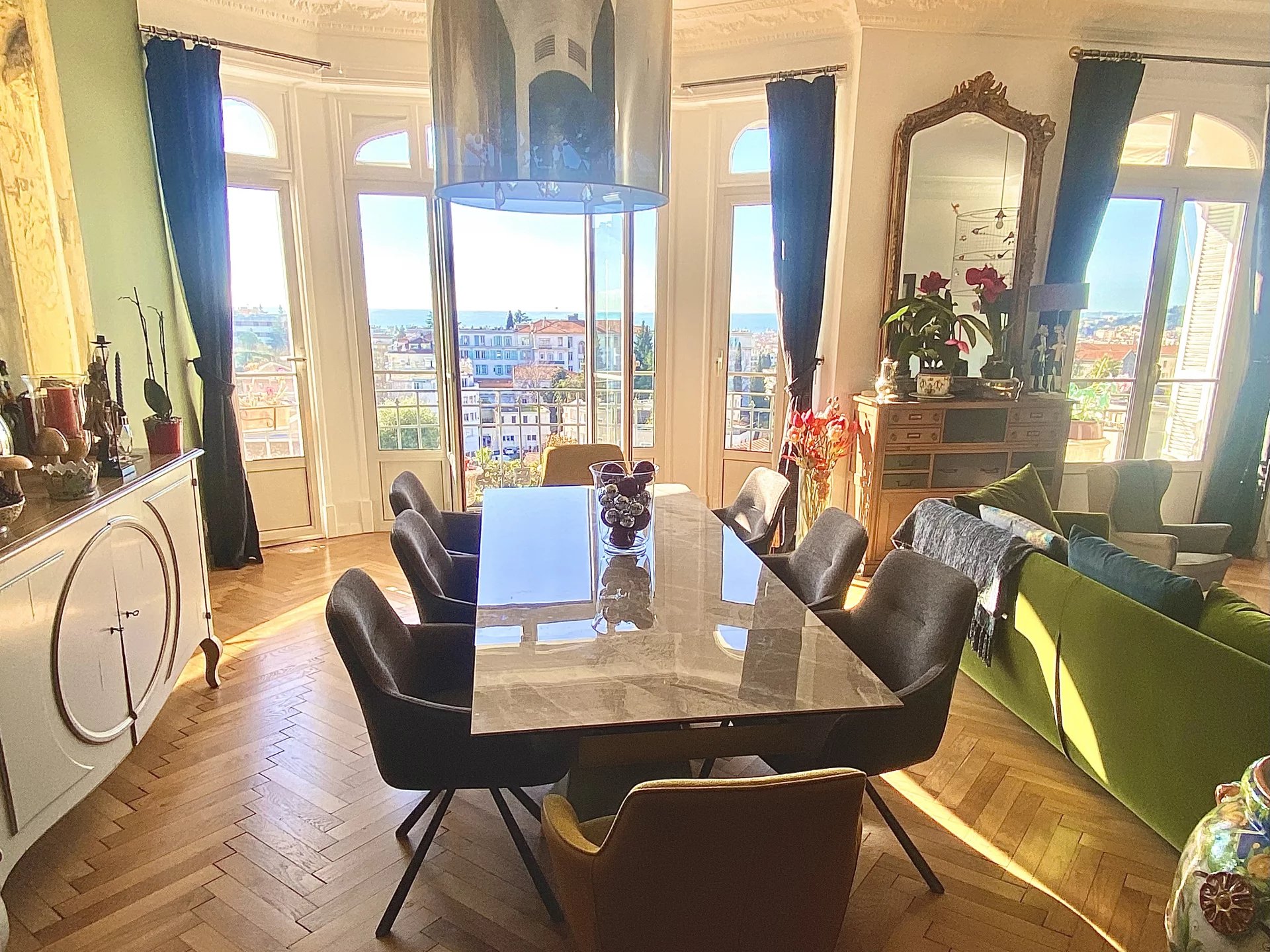 Agence immobilière de 