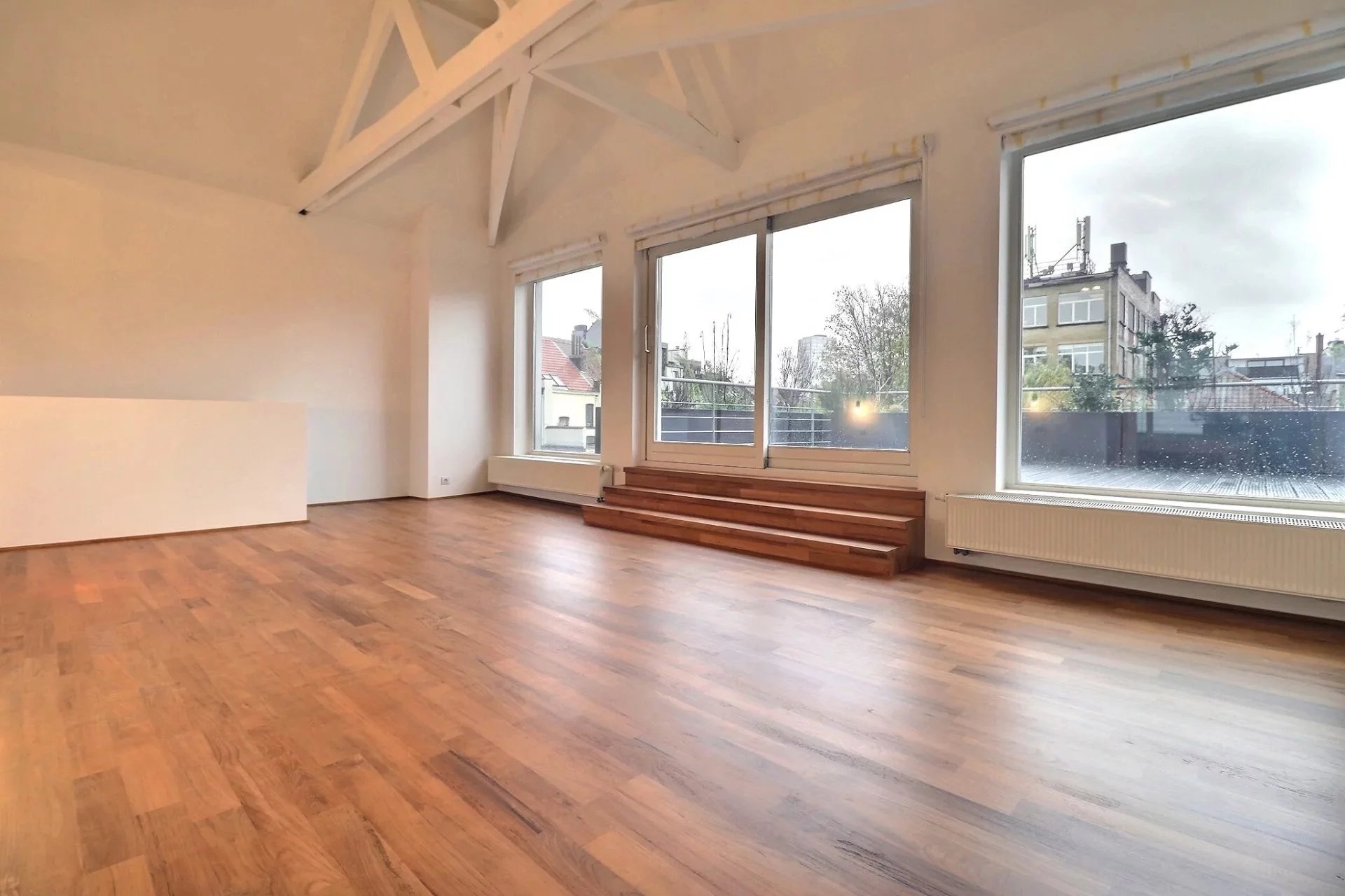 Ixelles - Chatelain - Duplex 3ch + terrasses + parking (optionnel)