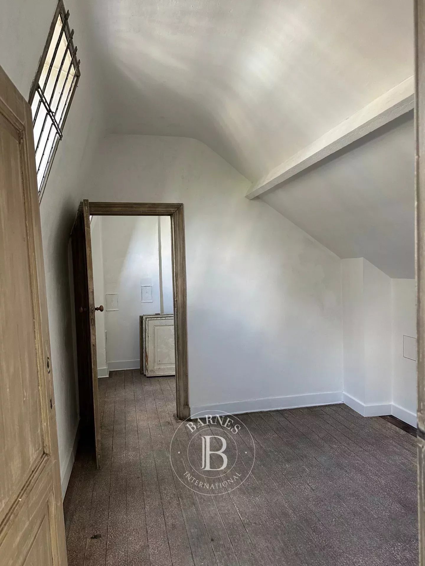 Sablon- Commercial and investment property for sale