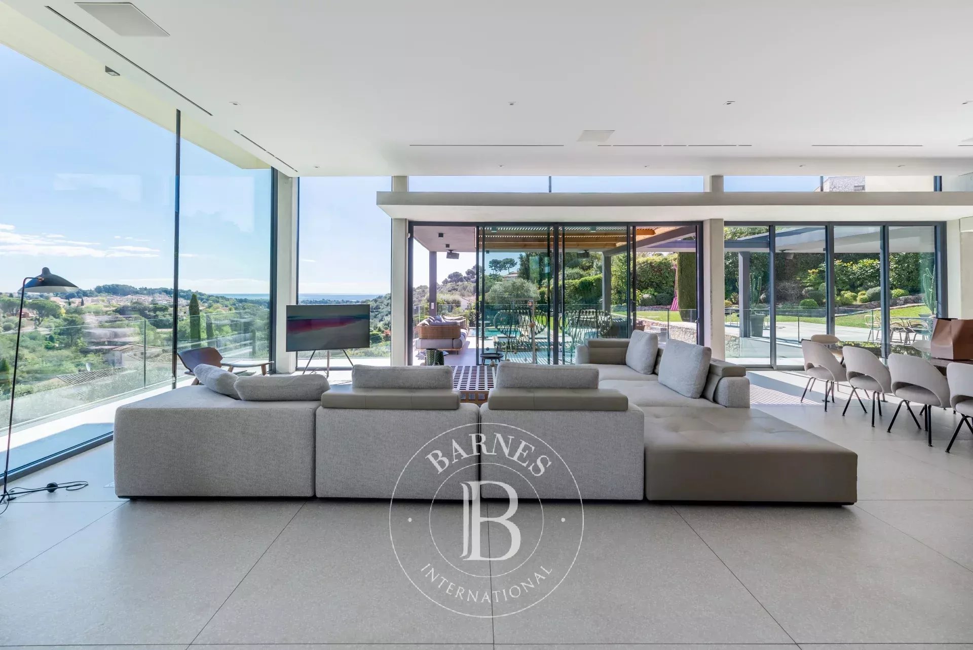 Entre Cannes et Nice - Domaine fermé - Contemporaine d’exception - Vue mer - picture 12