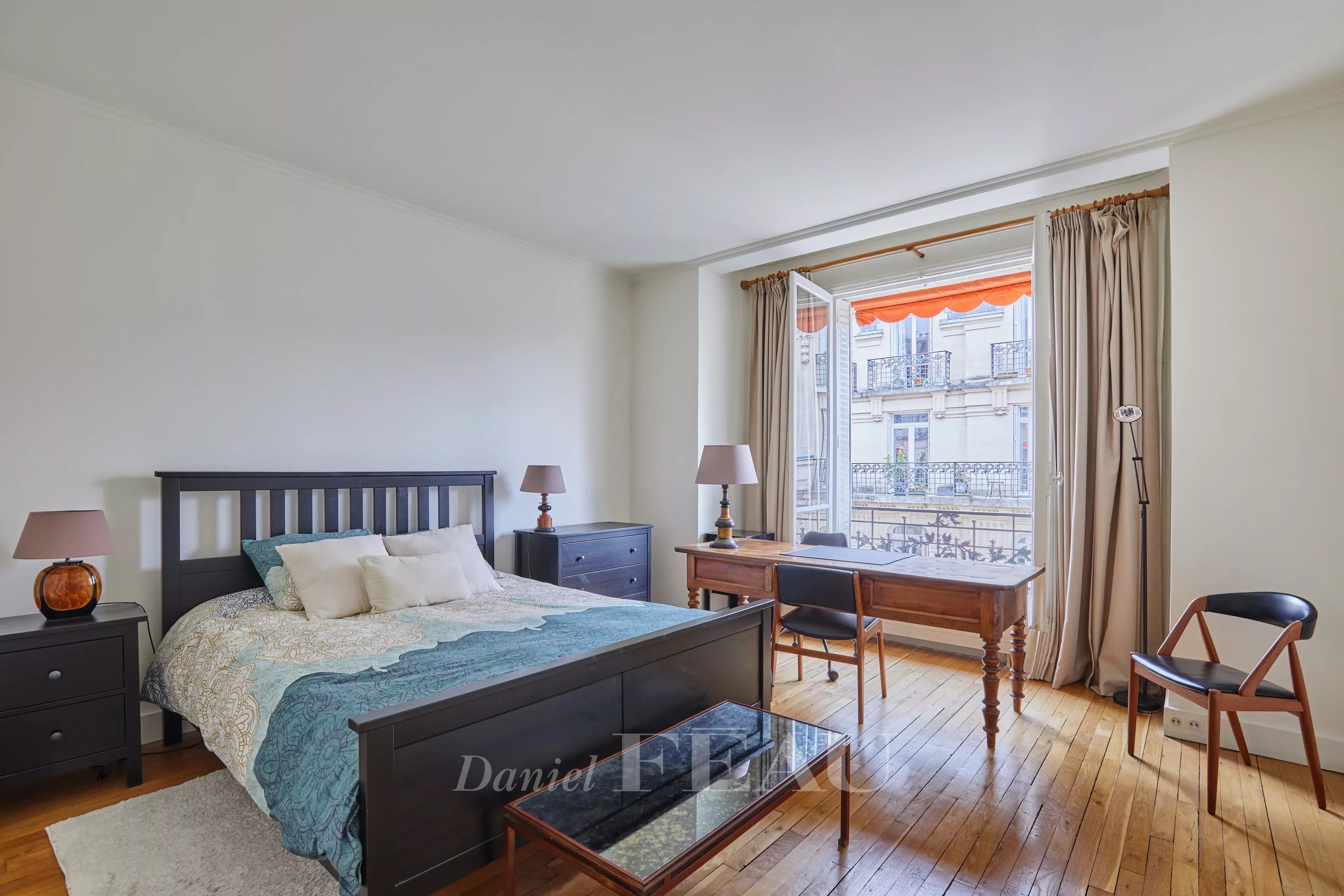 Sale Apartment Paris 7th