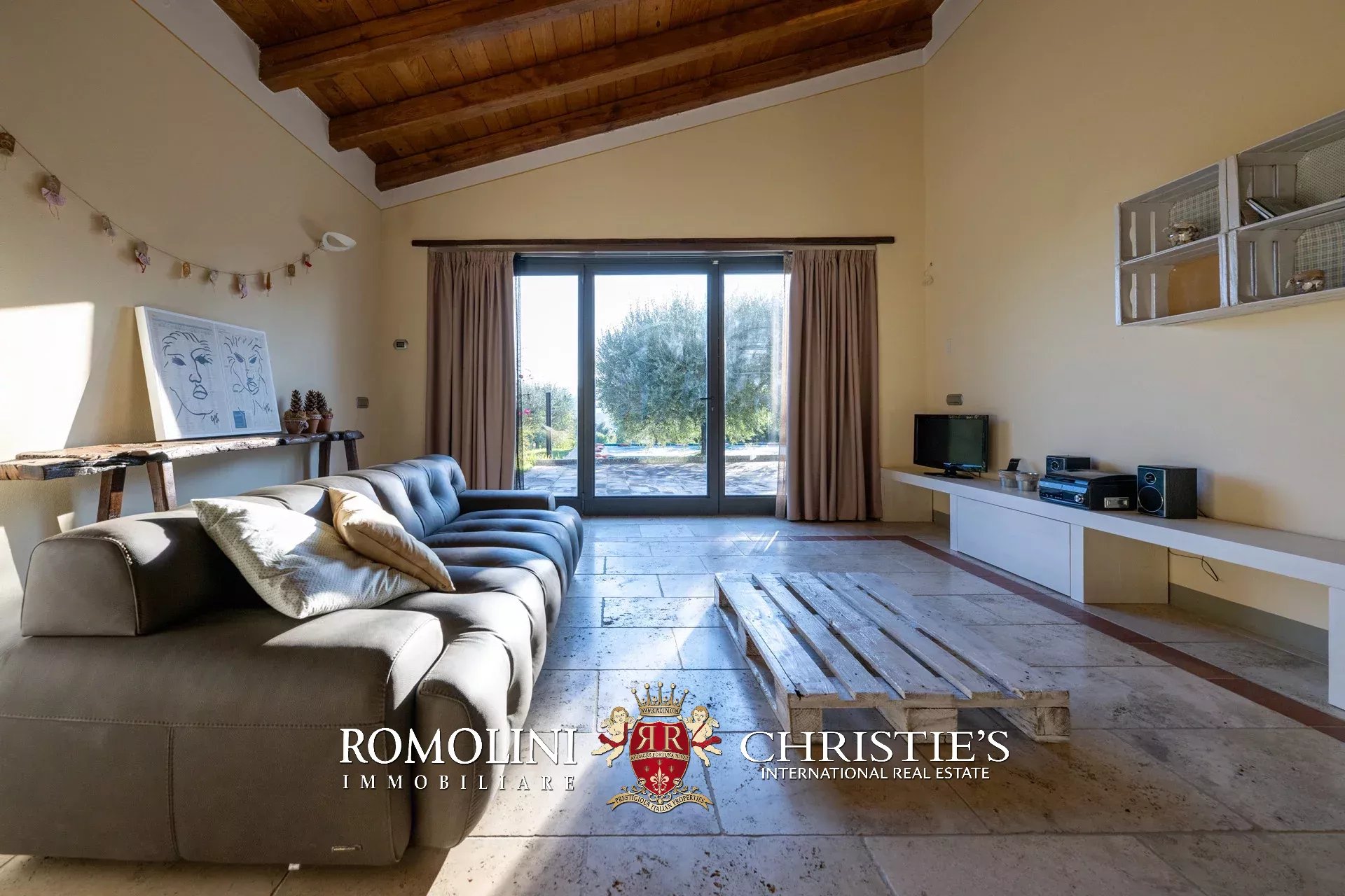 4 Bedroom Villa/Townhouse's Image 26
