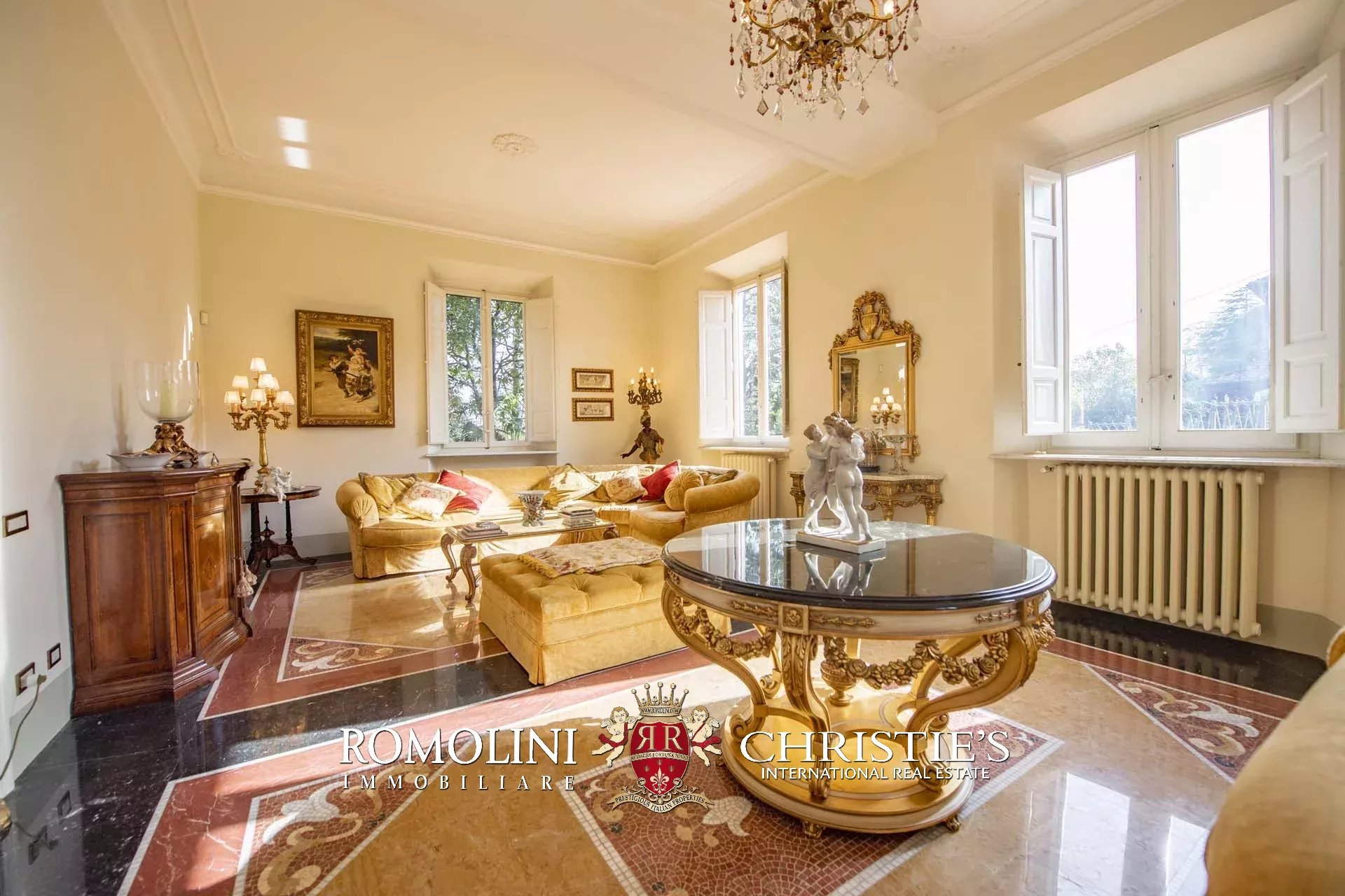 8 Bedroom Villa/Townhouse's Image 13