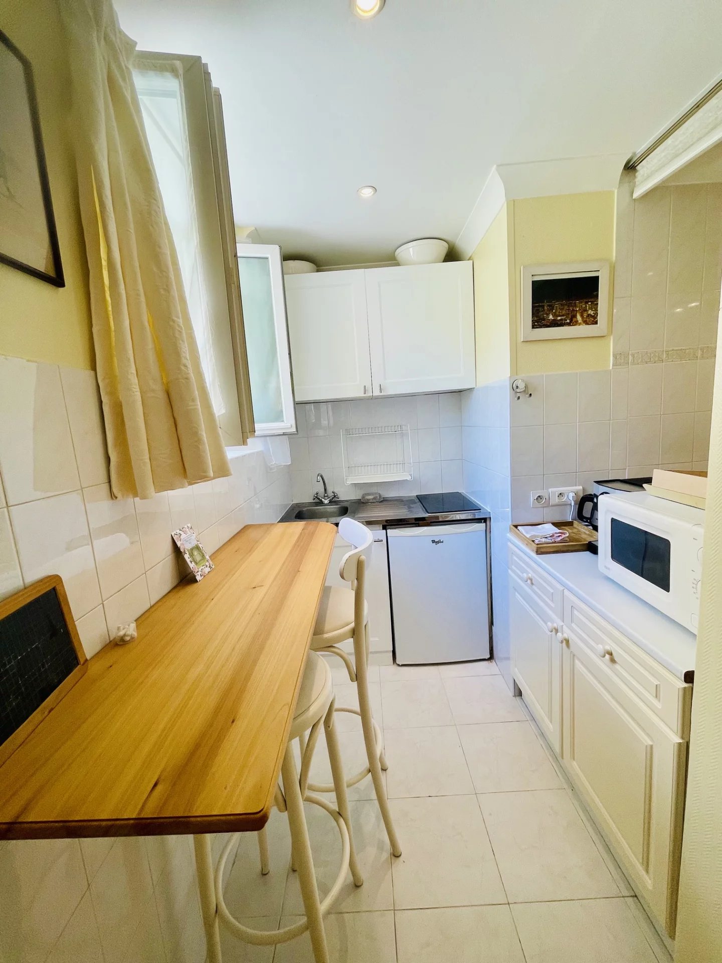 EXCLUSIVITE SUPERBE STUDIO PLEIN CENTRE VILLE