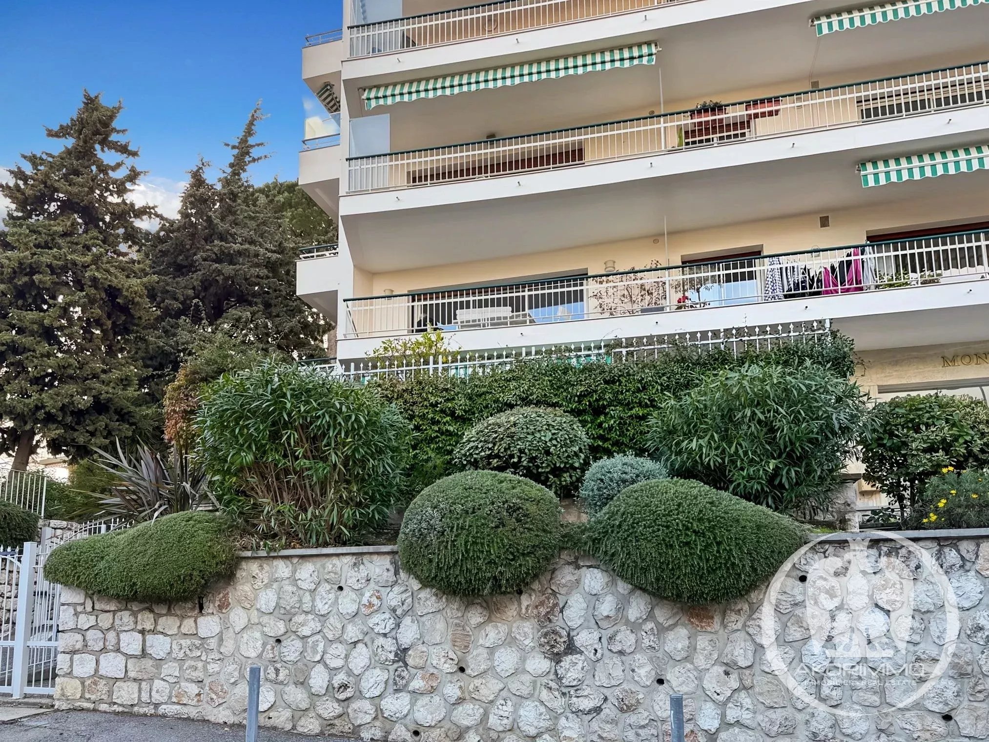 Appartement  - 5 pièces  - 135.74 m² -