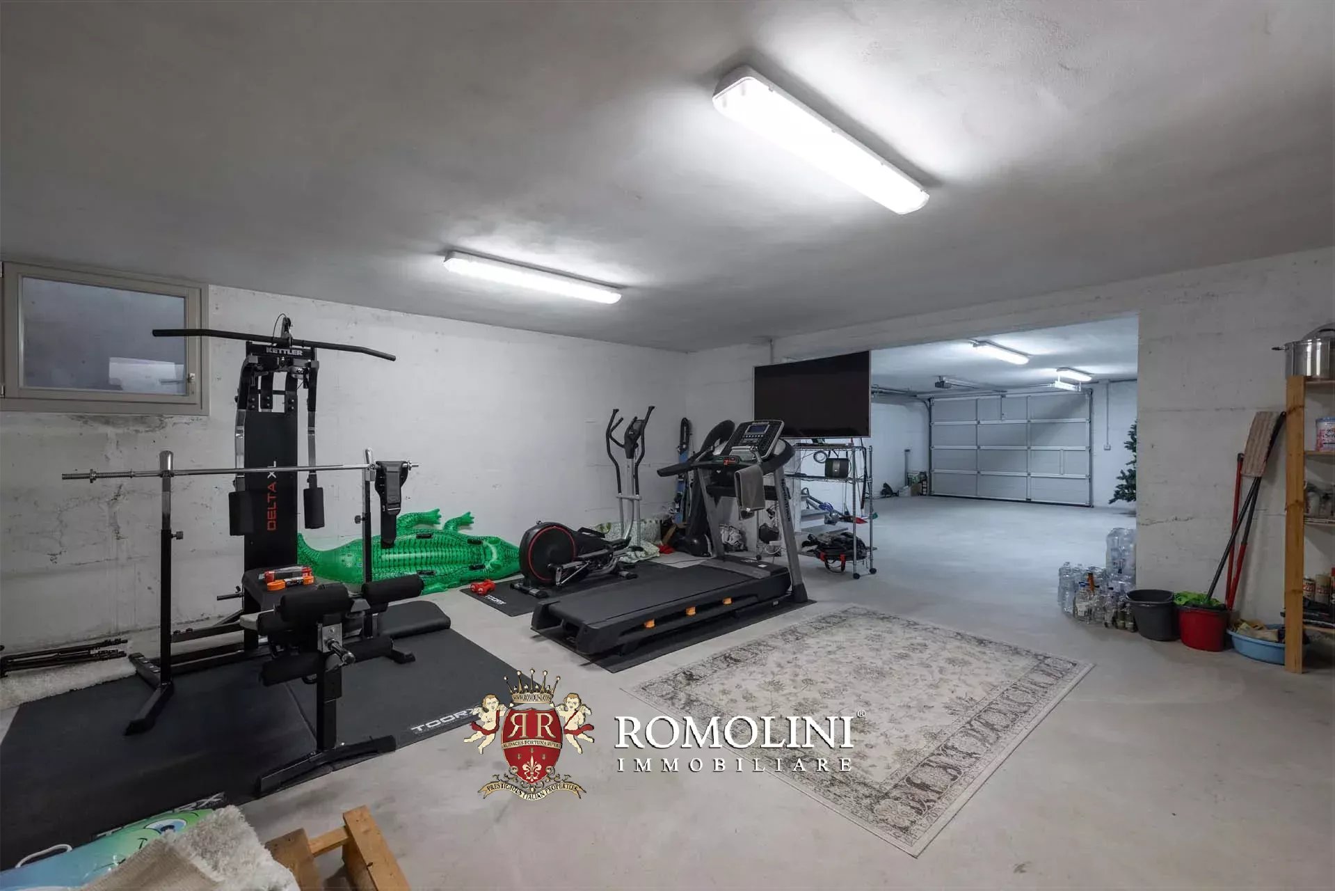 4 Bedroom Villa/Townhouse's Image 47