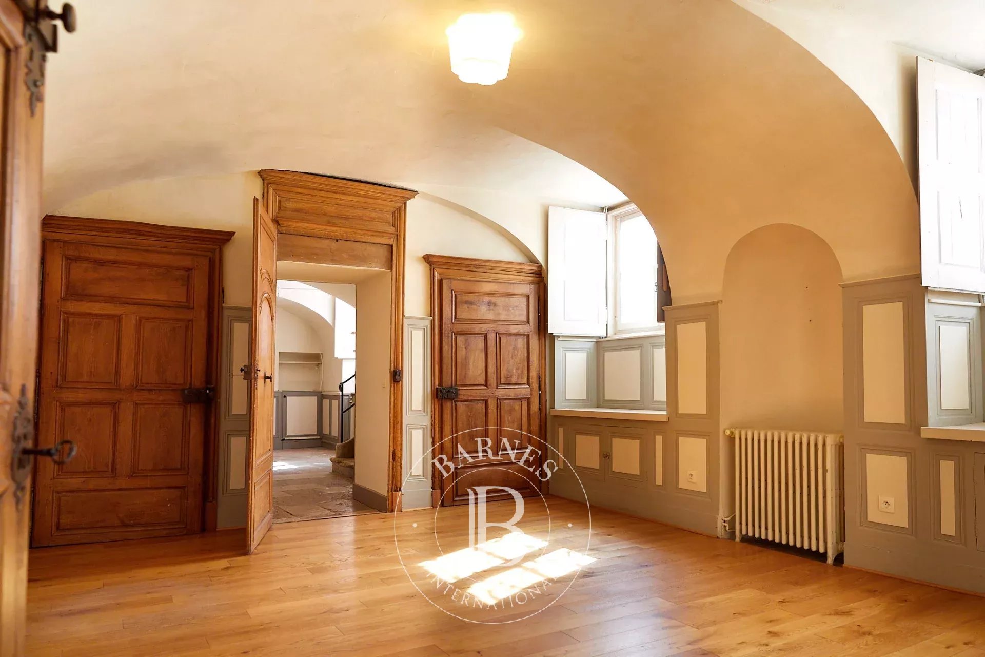 Beaune  - Hôtel particulier 18 Pi&egrave;ces 5 Chambres - picture 7