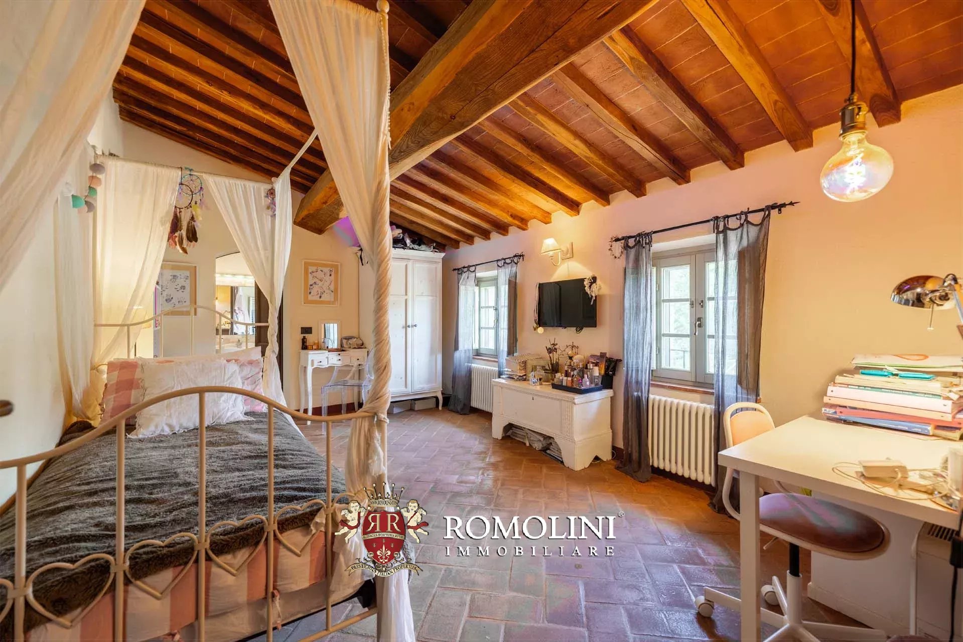 6 Bedroom Villa/Townhouse's Image 55