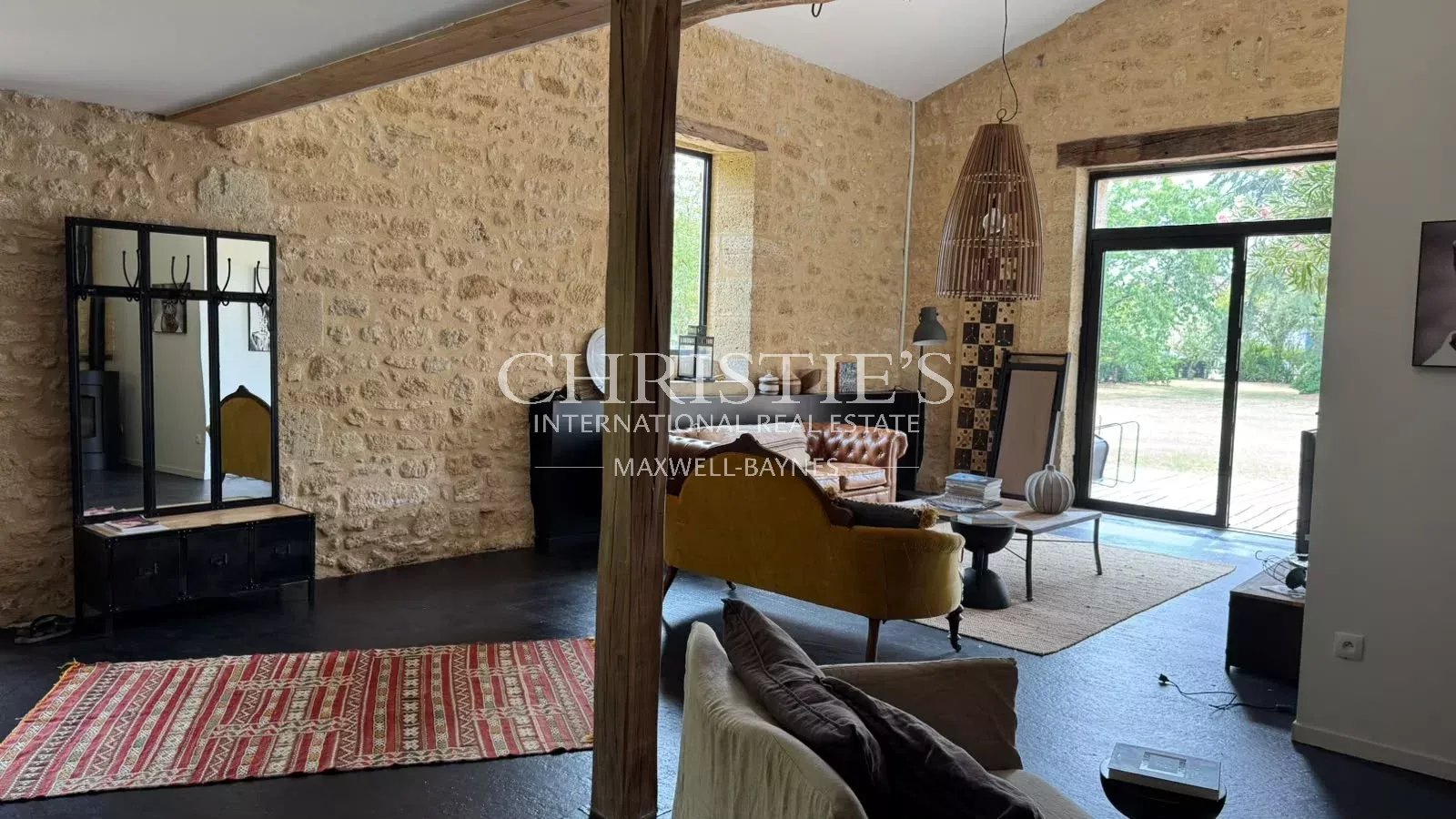 9 Bedroom Villa/Townhouse's Image 25