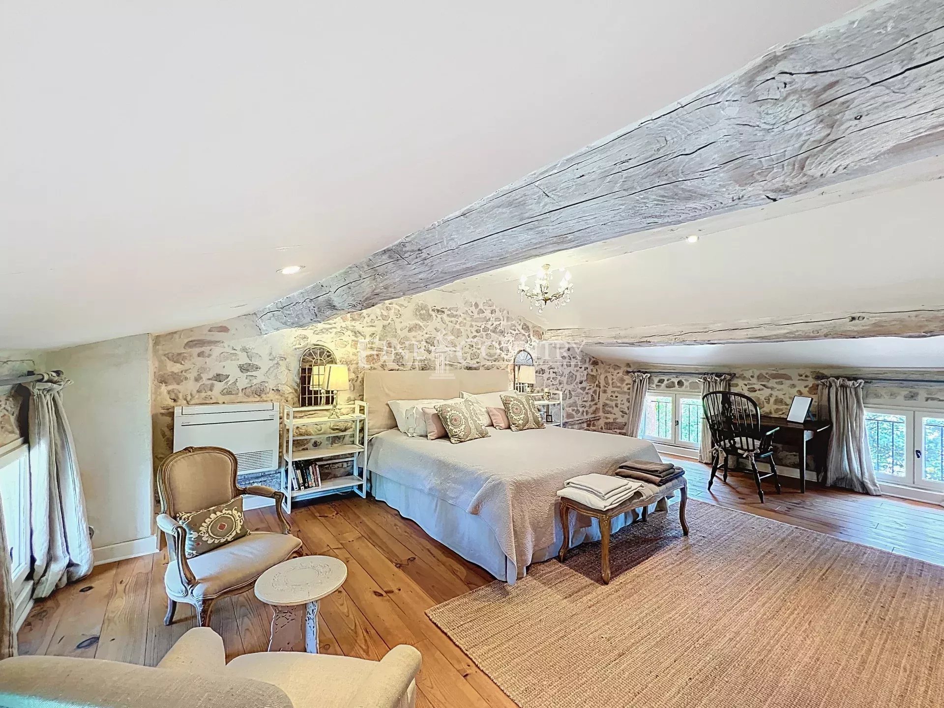 Photo of French Farmhouse for sale in Provence