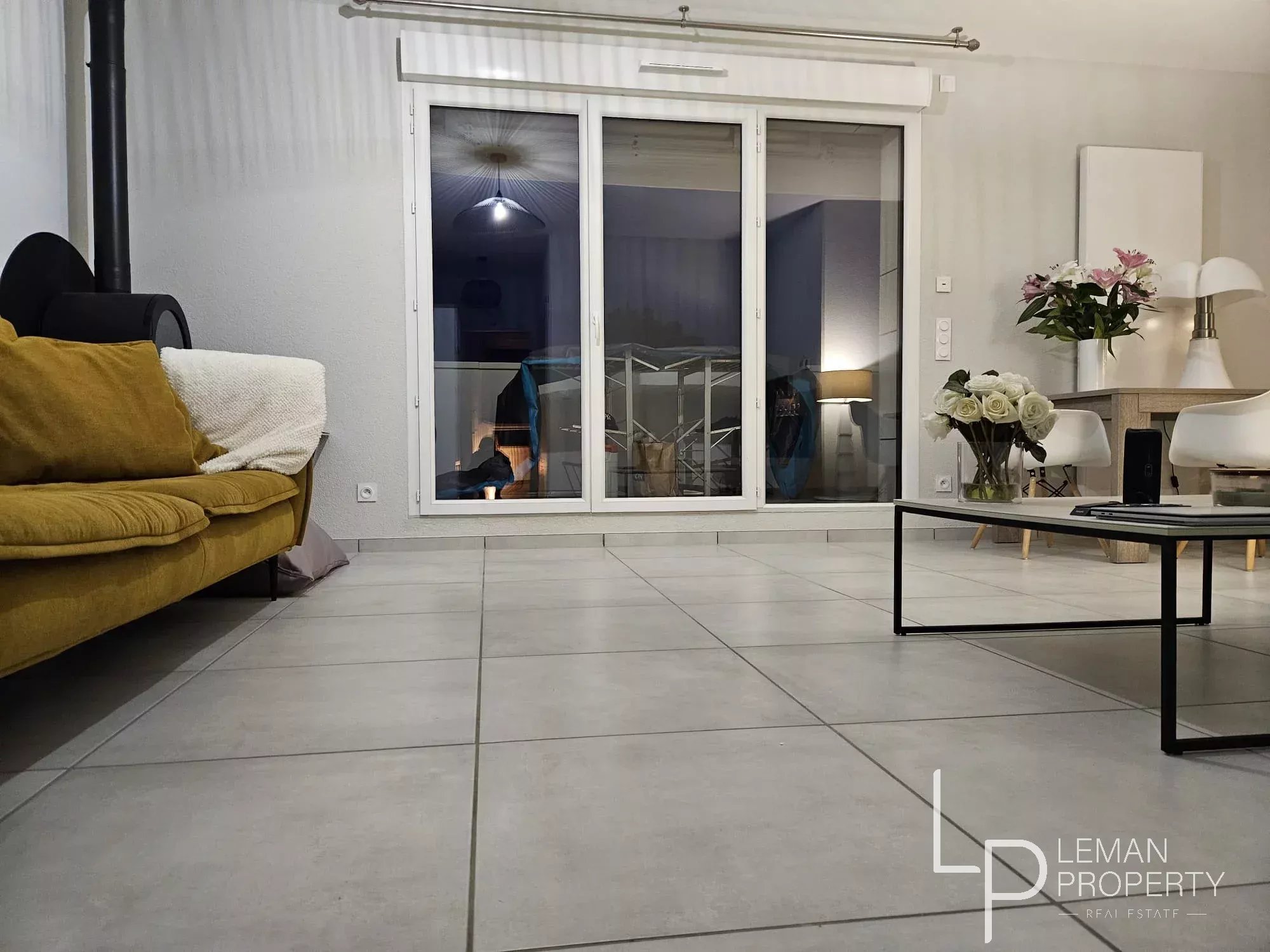 Vente de  à  au prix de 1885€