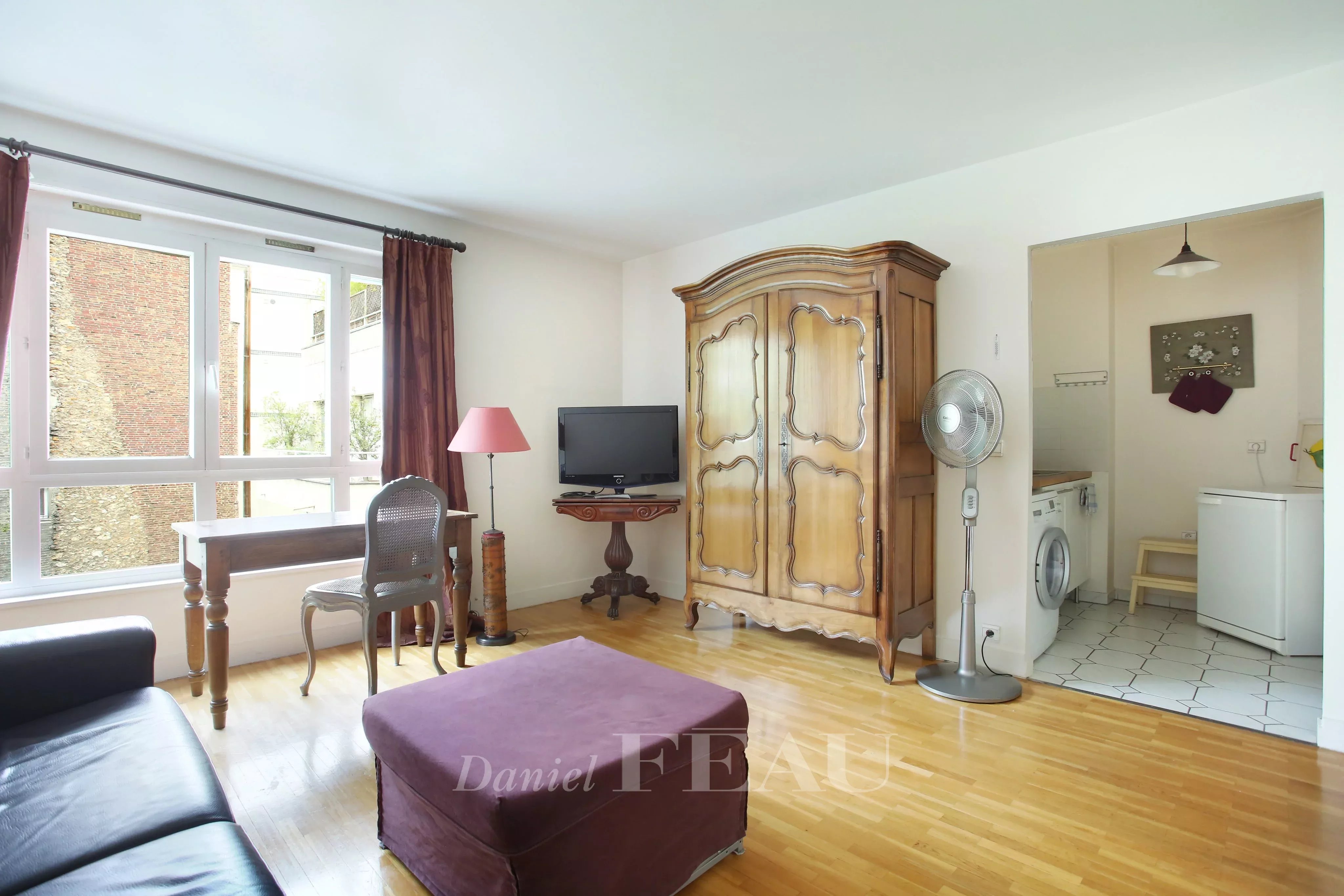 Living-room Wooden floor Tile