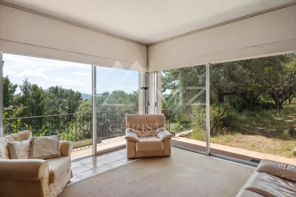Rare villa to renovate with breathtaking views of the village — photo 4