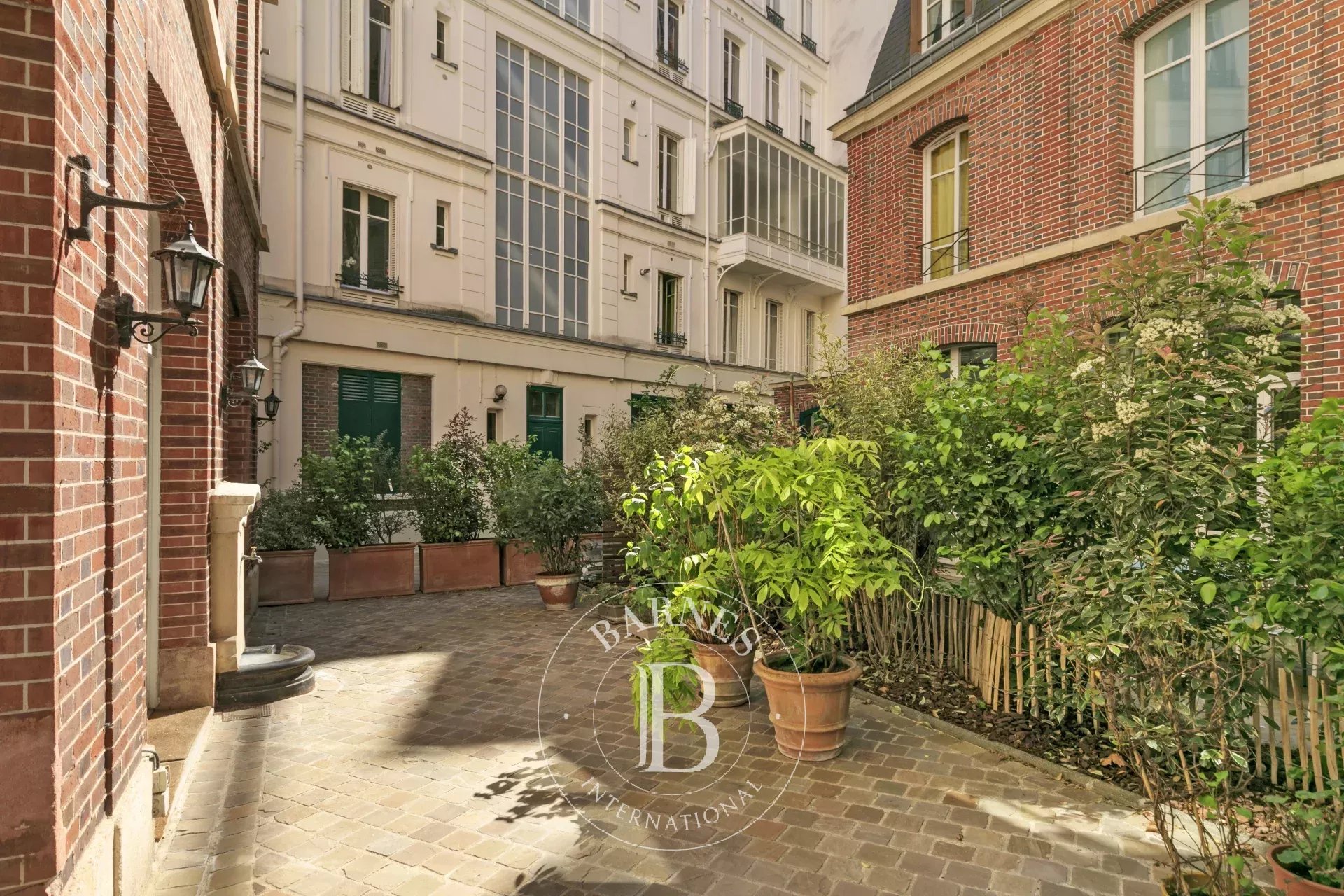 Paris  - House 4 Bedrooms - picture 19