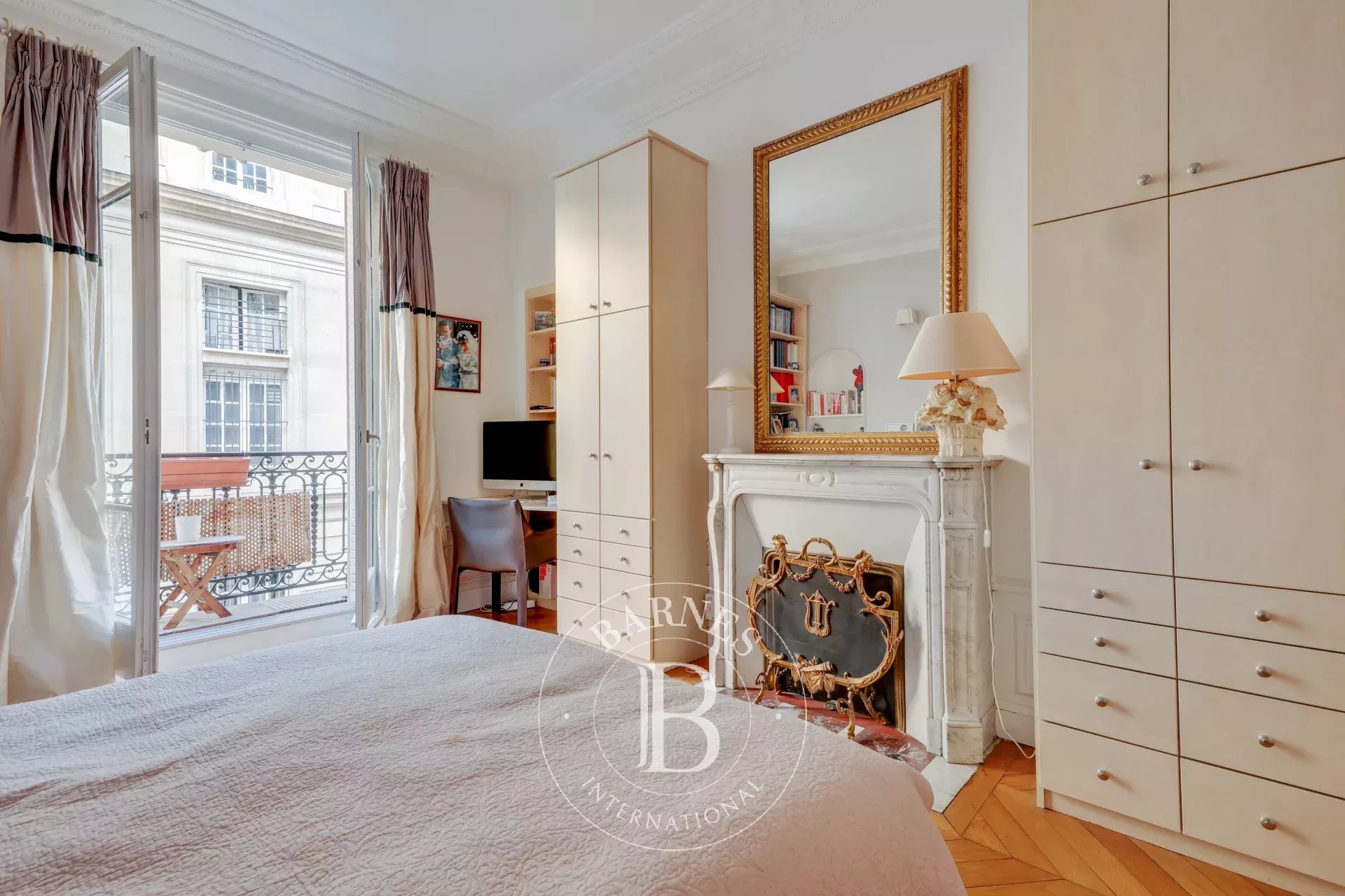 Daire Paris 6ème - picture 5