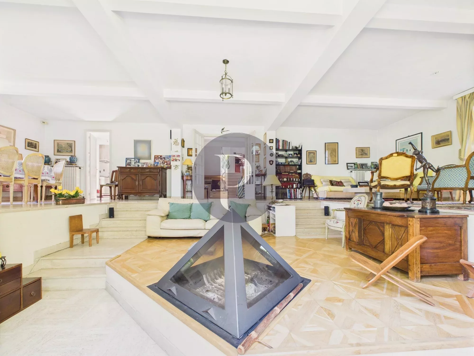 vente-maison-10-pieces-sceaux-86002064