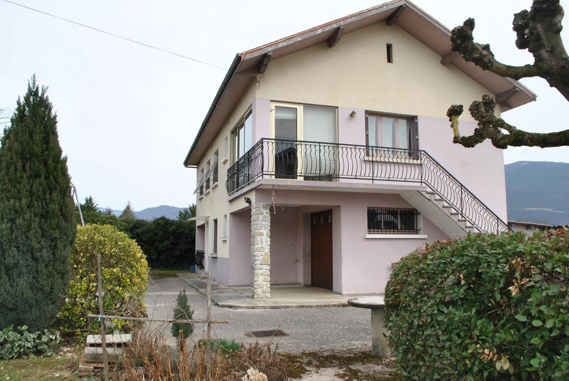 Sale House Saint-Sauveur