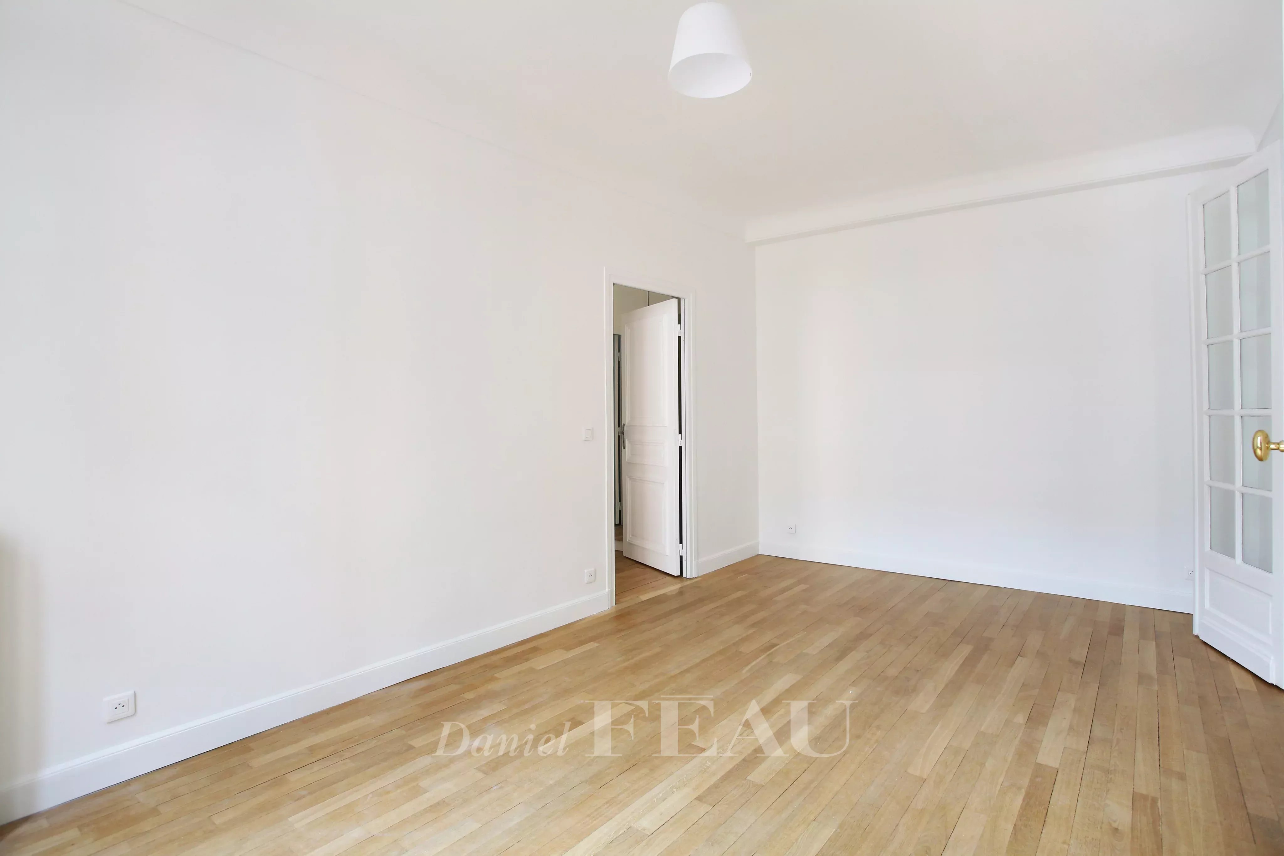 Rental Apartment Paris 16th