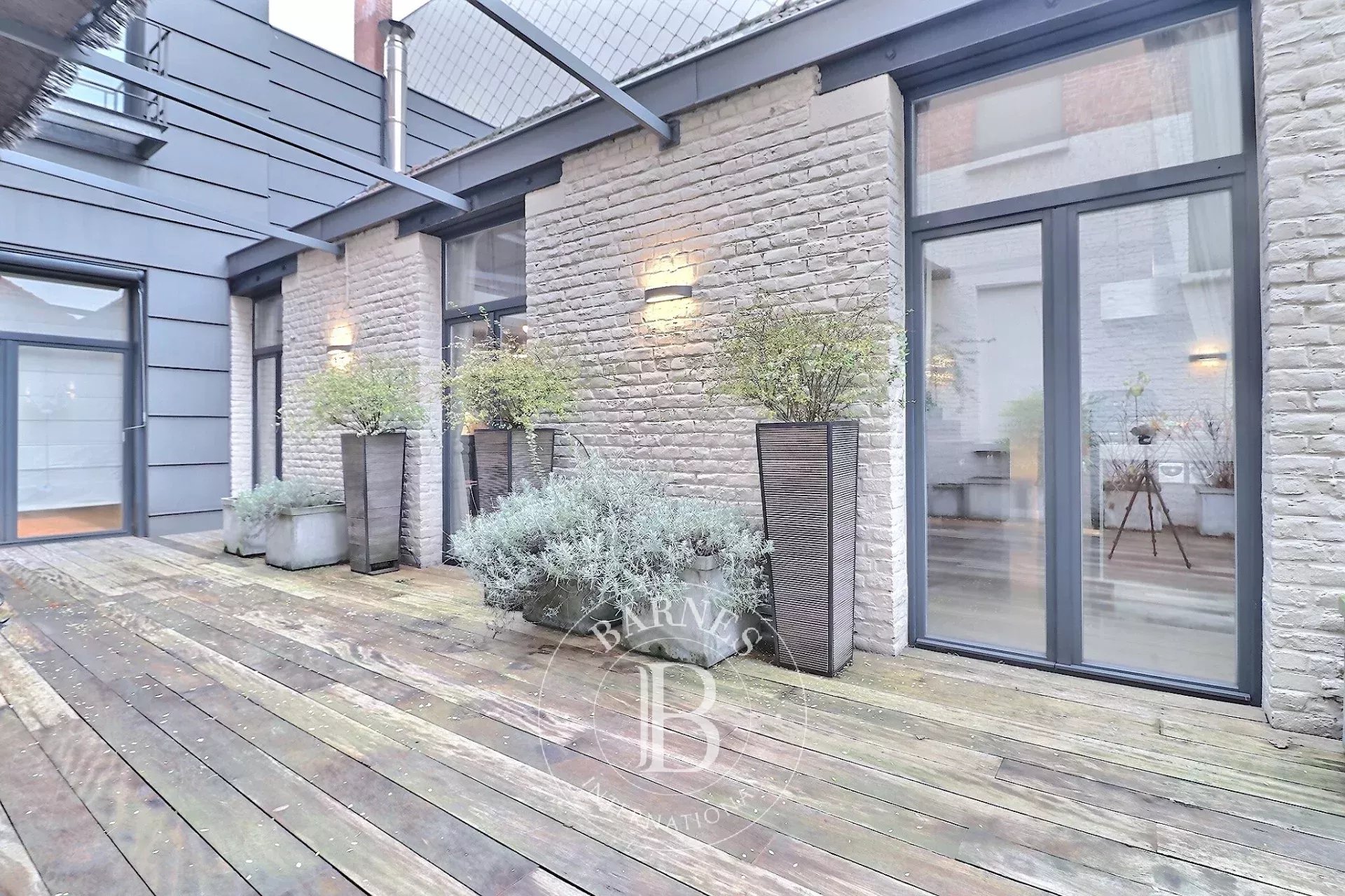 Châtelain - Town house of +/- 450m2 with 6bed + swimming pool