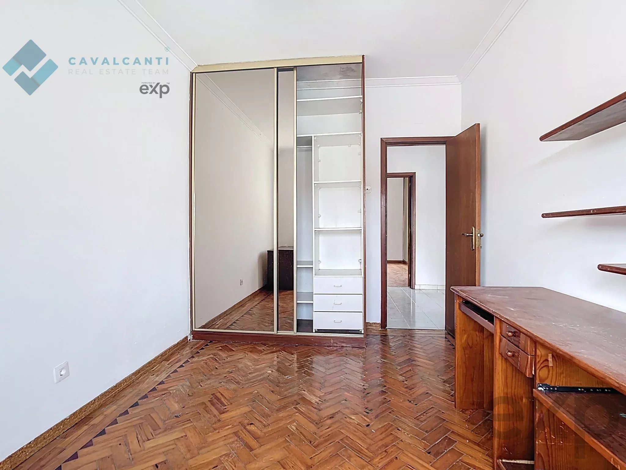 T3 for refurbishment in the heart of Carnaxide 86827812 image 32