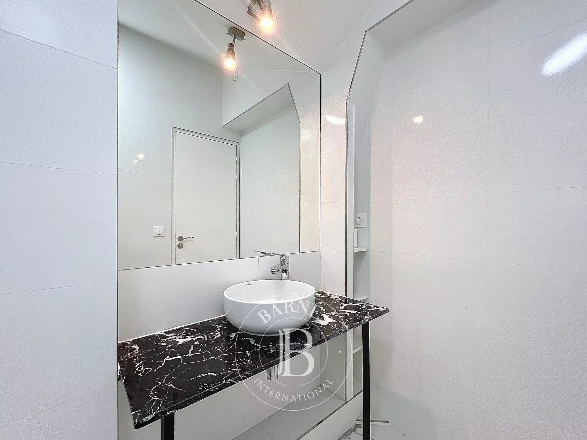 Daire Paris 9ème - picture 11