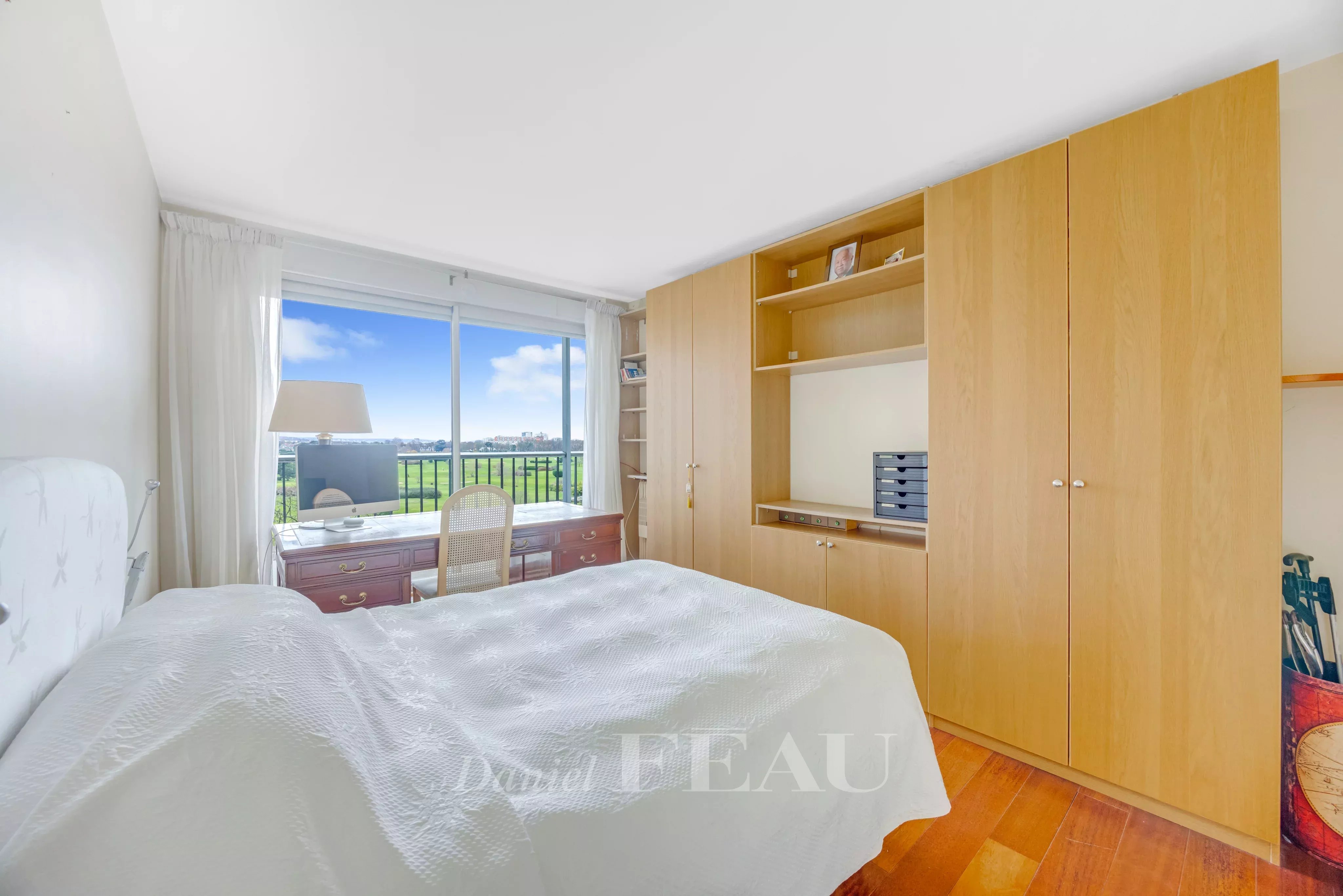 Sale Apartment Saint-Cloud