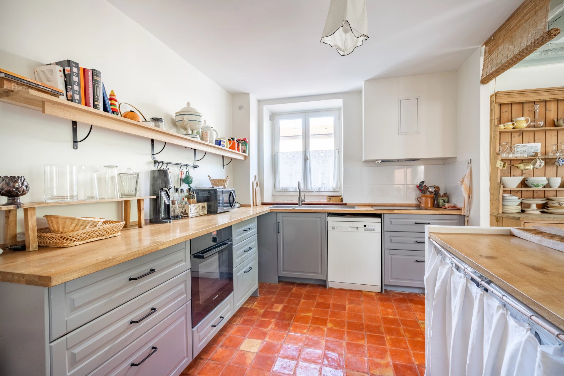 3 Bedroom Apartment/Flat's Image 5