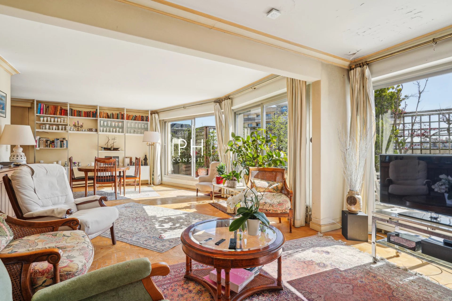 Neuilly/Sainte-Croix : 120m² dernier étage avec terrasse plain-pied