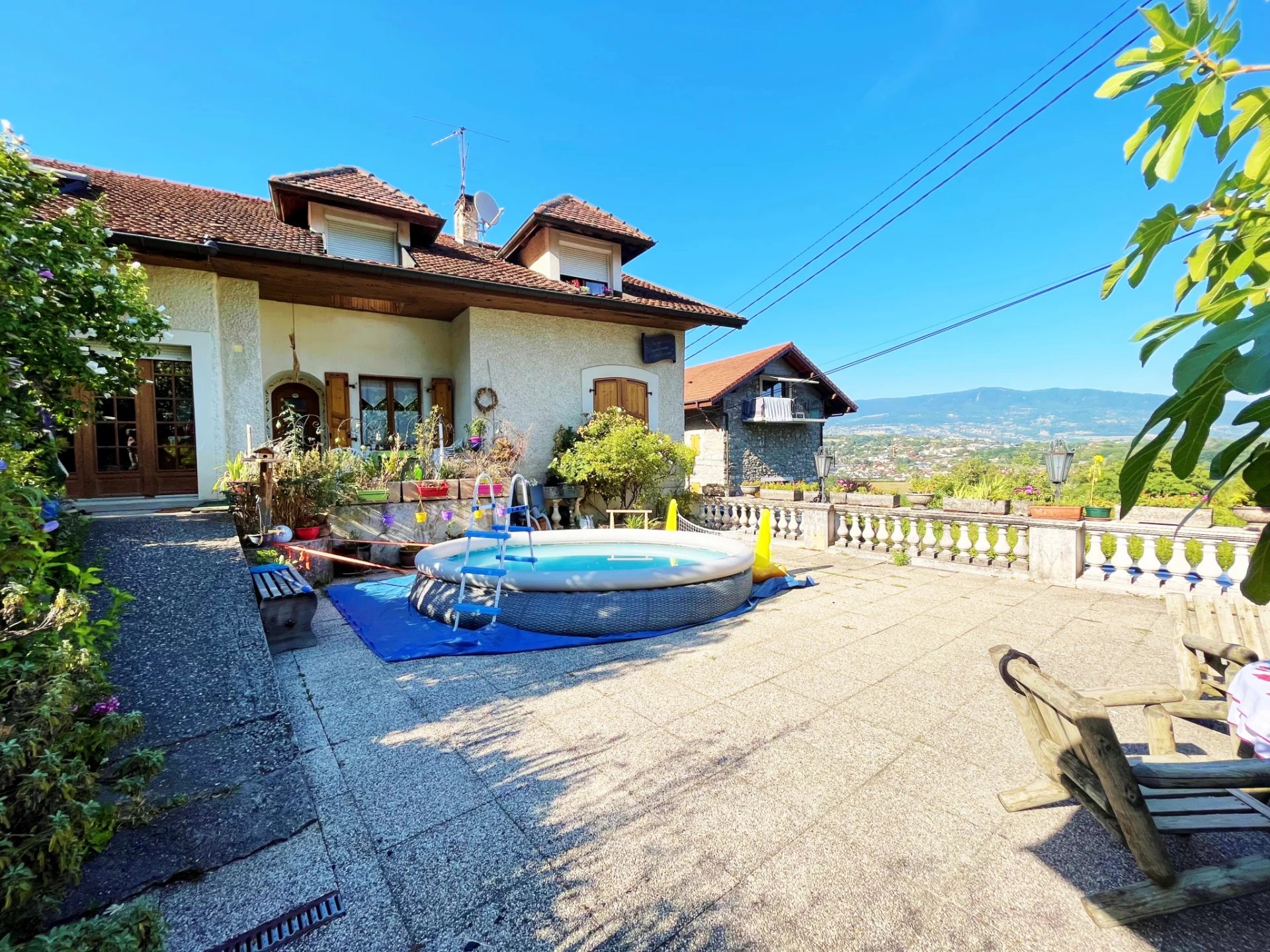 MONNETIER-MORNEX - MAISON 5 PIECES A VENDRE