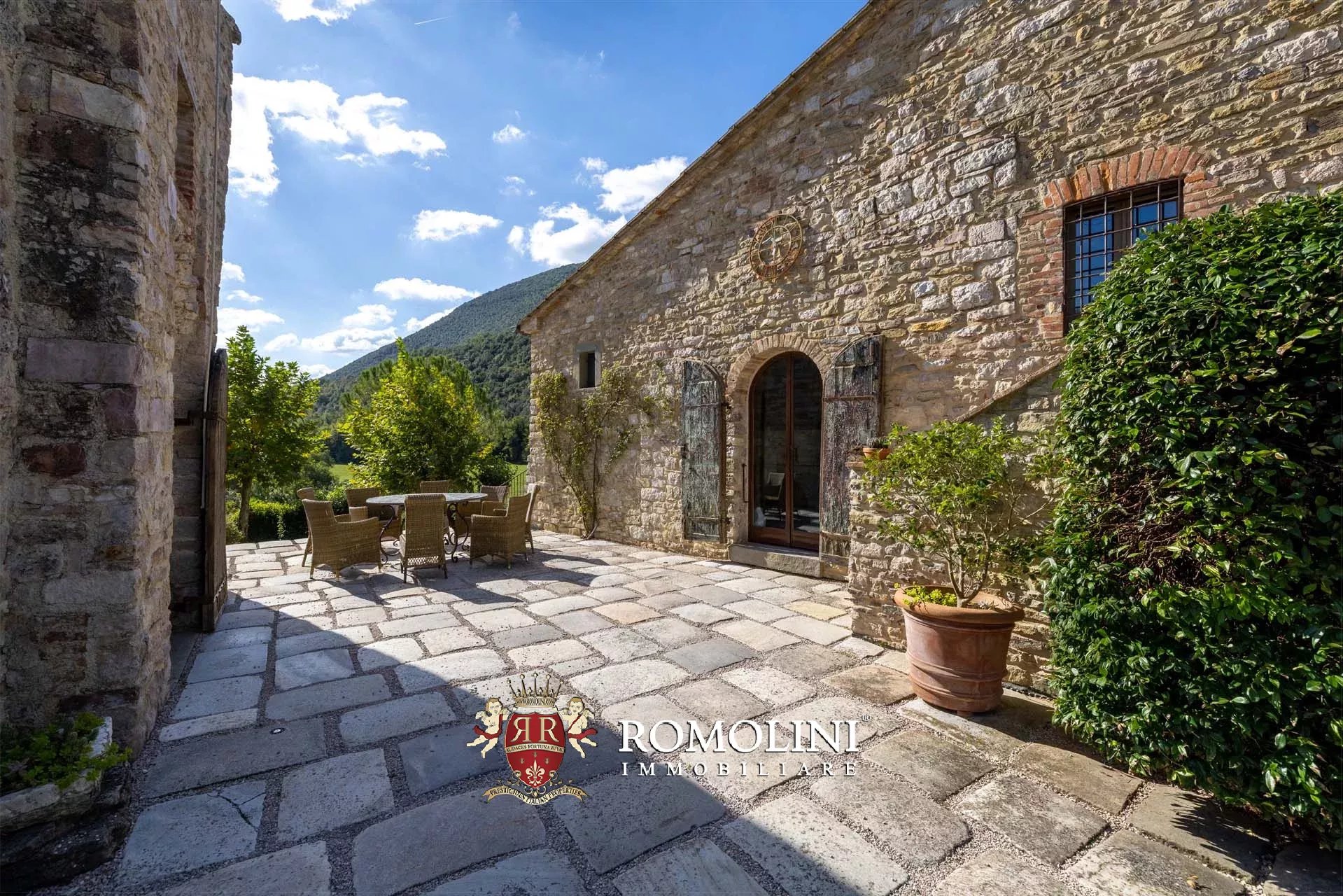 8 Bedroom Villa/Townhouse's Image 26