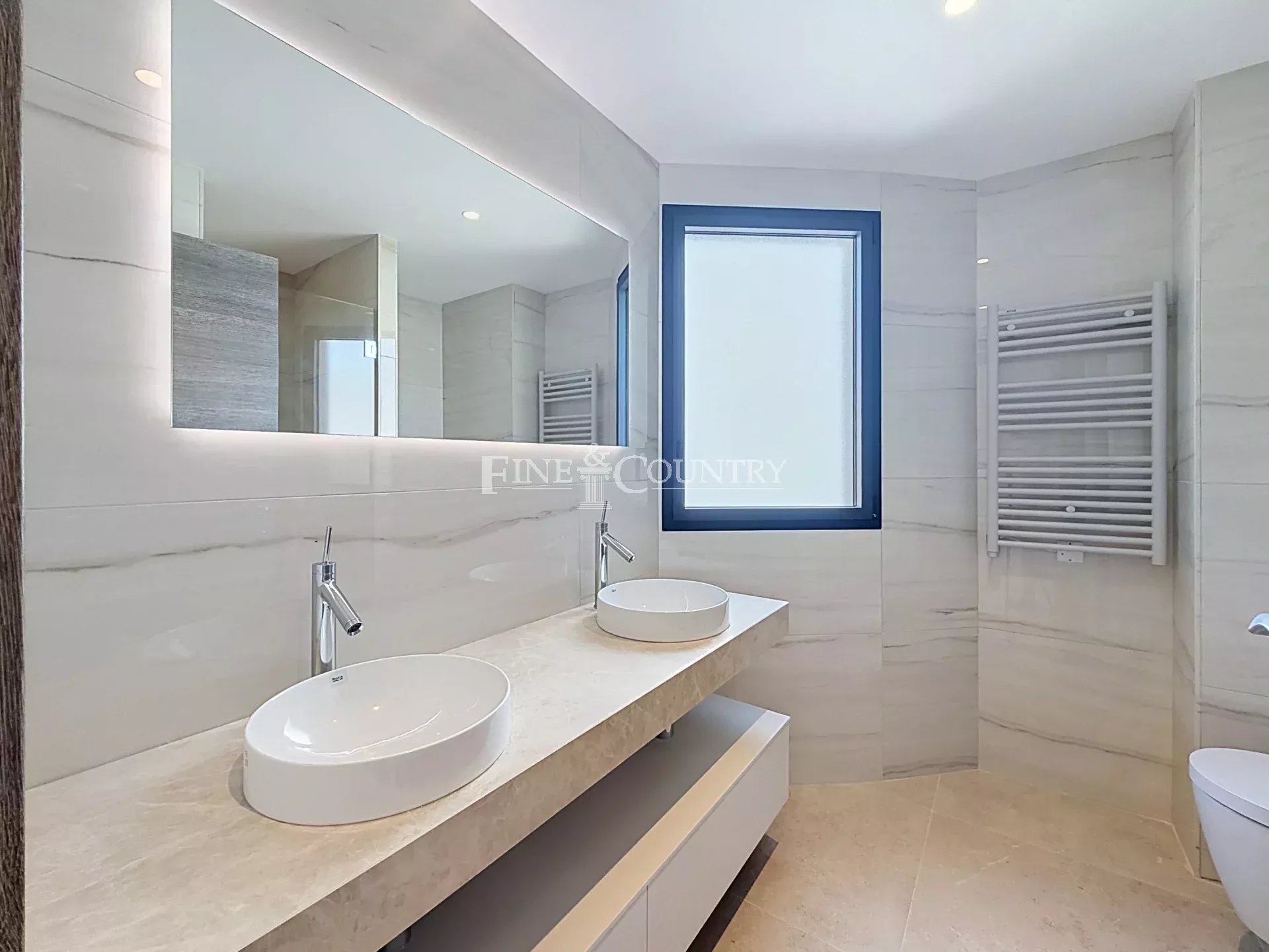 Photo of APPARTEMENT FOR SALE CANNES SEA VIEW