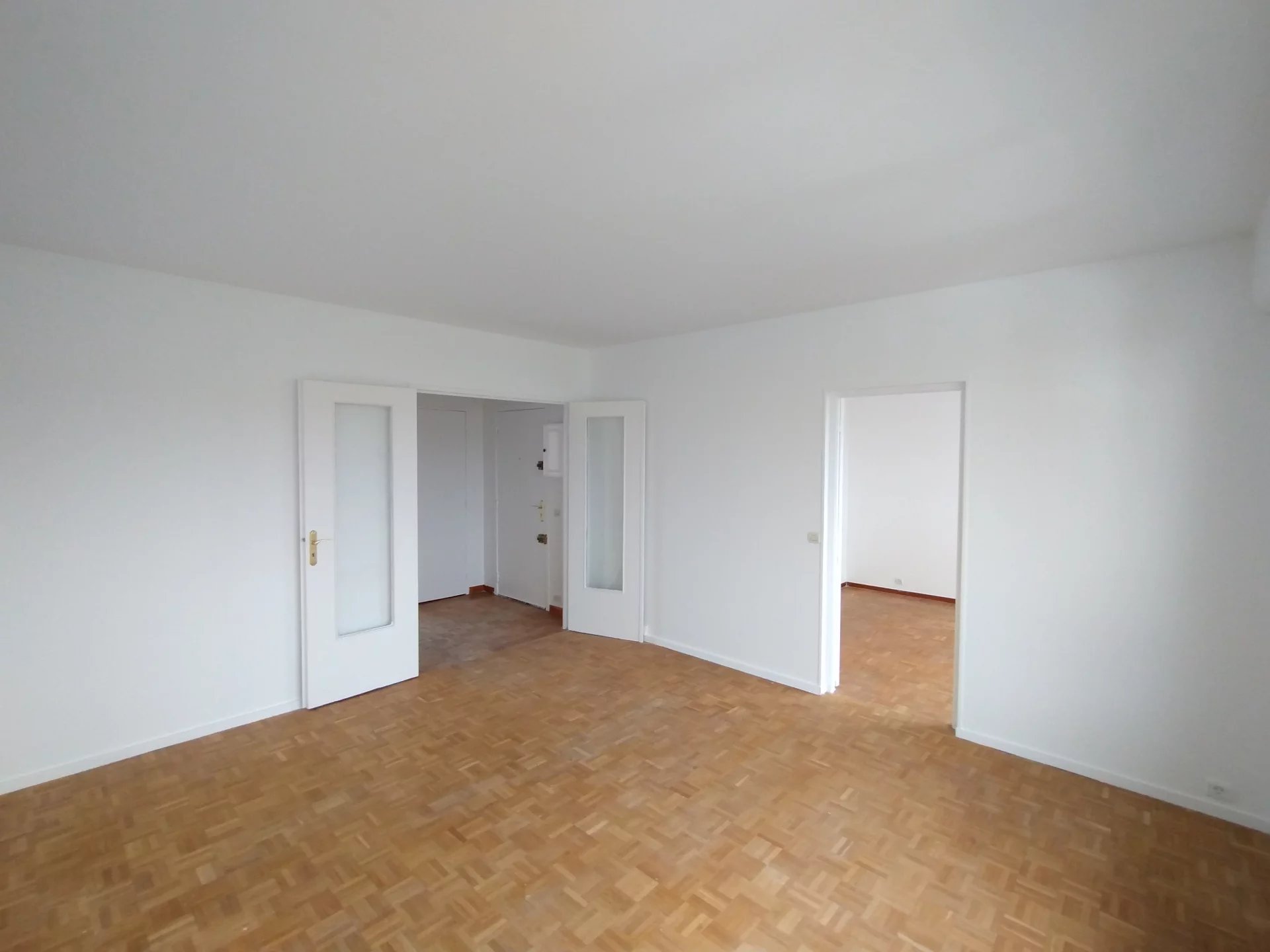 Appartement de 4 pièces - Frais de notaires offerts  - AUBERGENVILLE - 5115010021