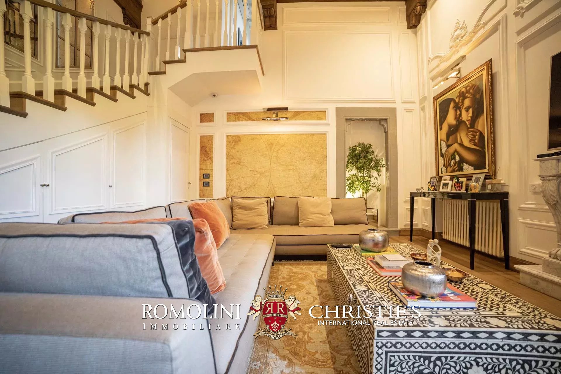 5 Bedroom Villa/Townhouse's Image 34