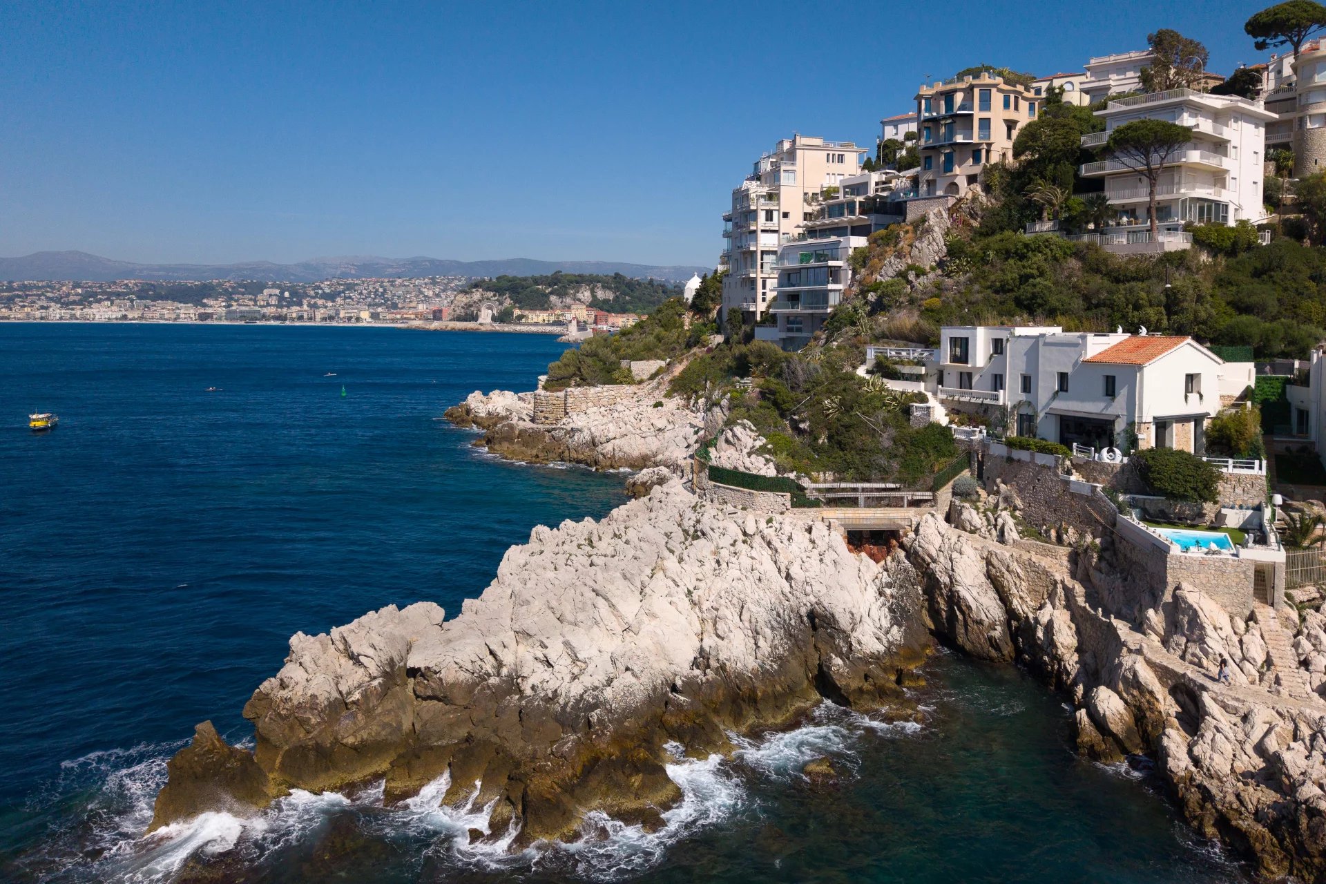 Image of Villa - 4 Bedrooms for Sale in Alpes-Maritimes-Nice-France, Image 2