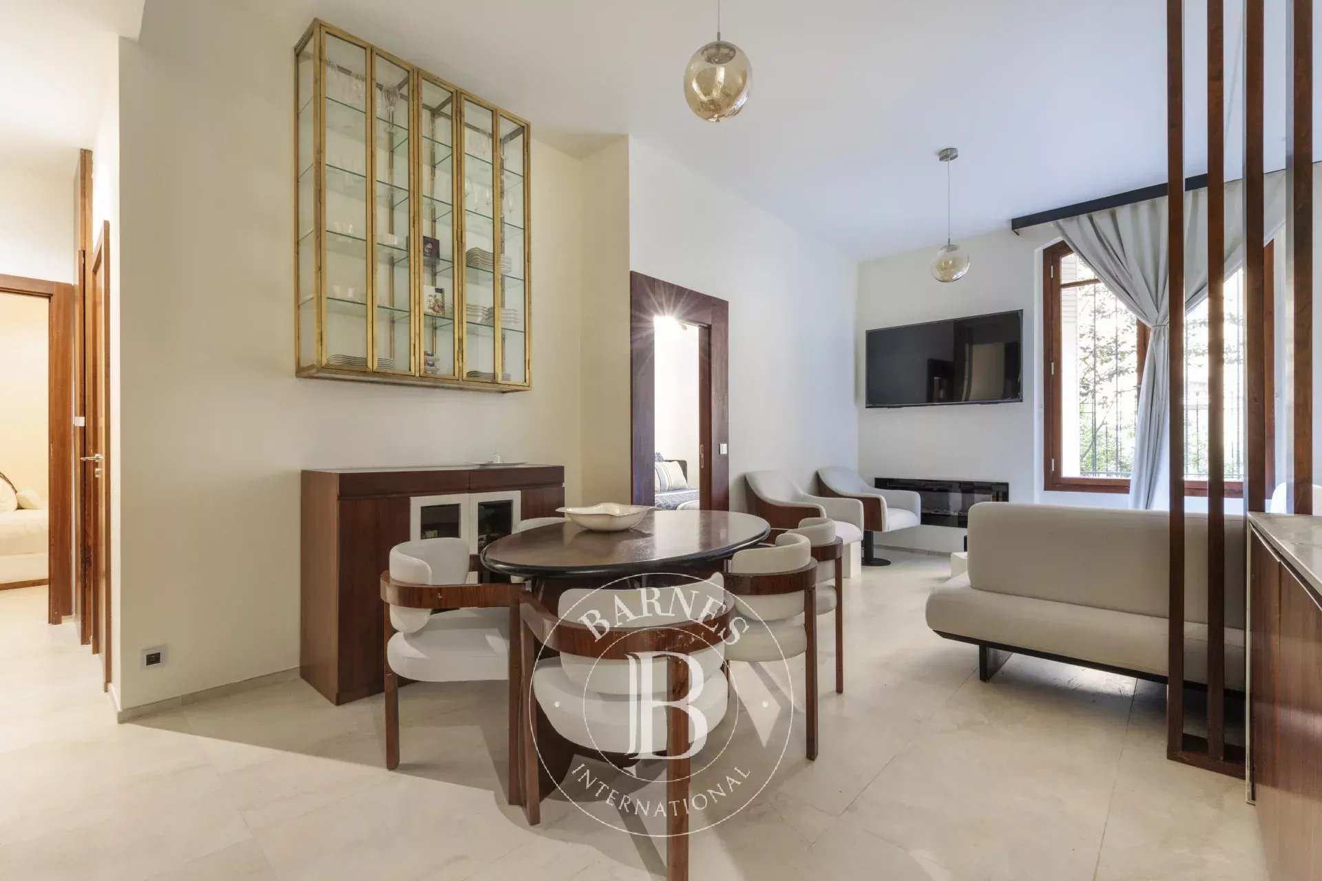 Apartment Paris 75008  -  ref 87102724 (picture 2)
