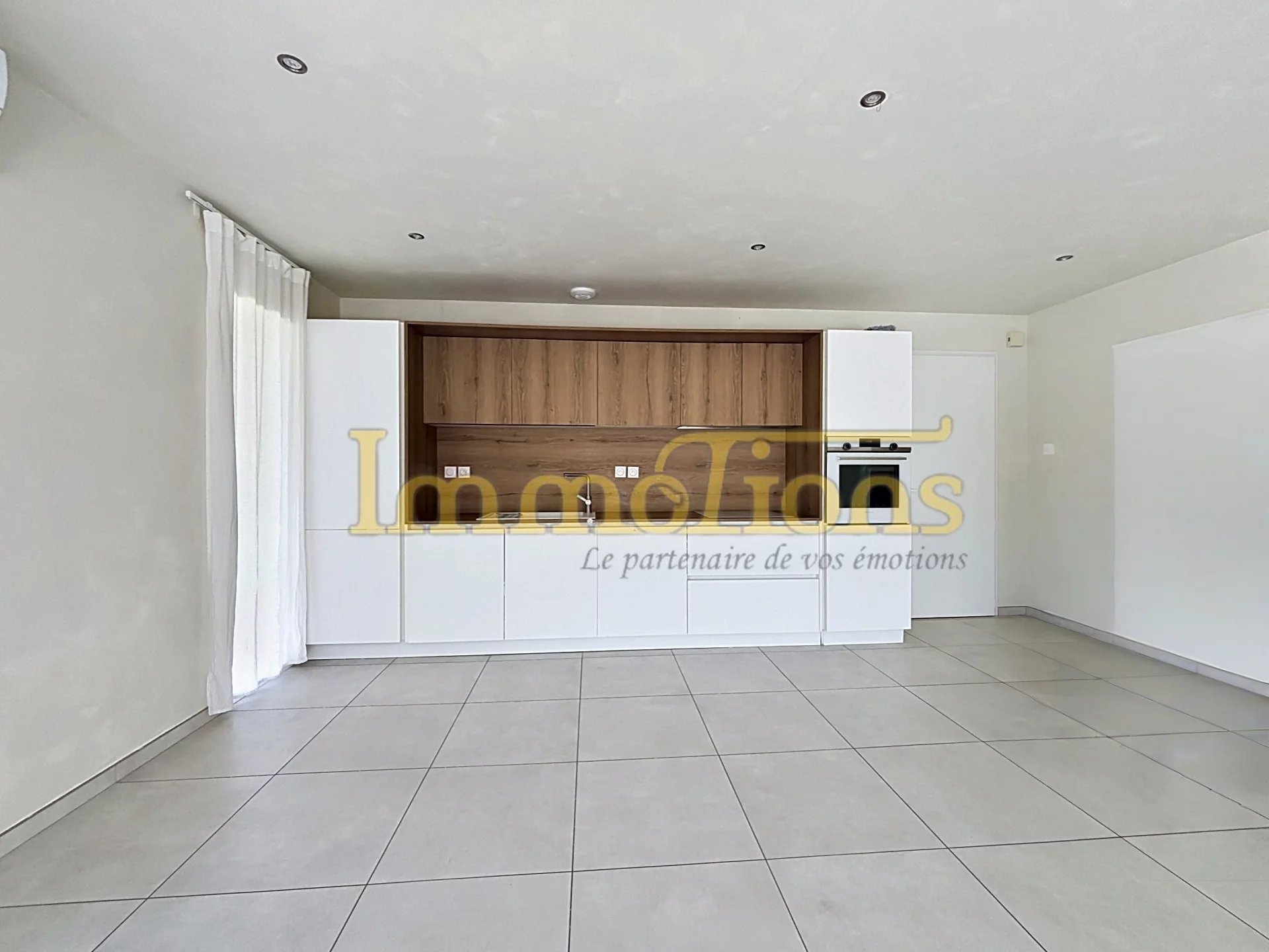 Sale House Saint-Hilaire-du-Rosier