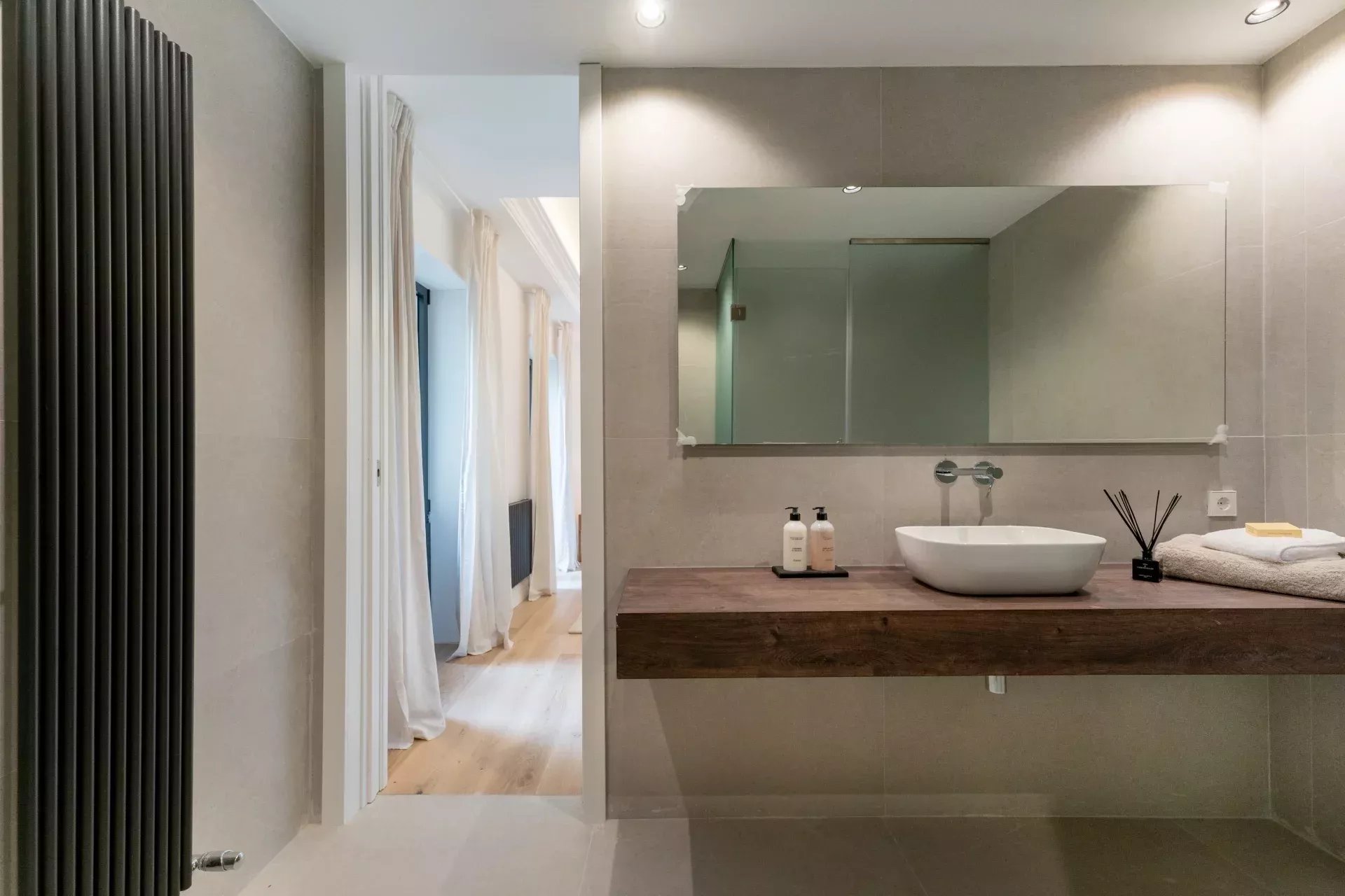 Brand New Exclusive Luxury Property on the Golden Mile - picture 36