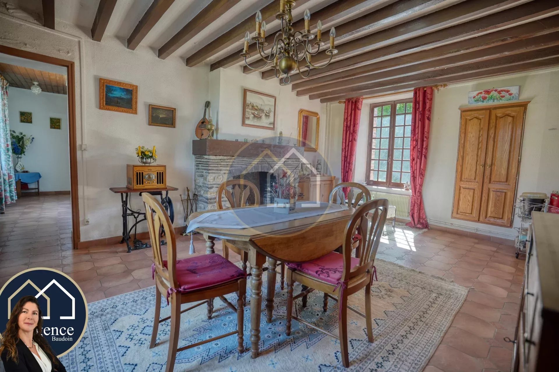 AUTHENTIQUE CHAUMIÈRE DE CHARME, 265 m², 5 CHAMBRES, GARAGE, SANS AUCUN VIS-A-VIS !