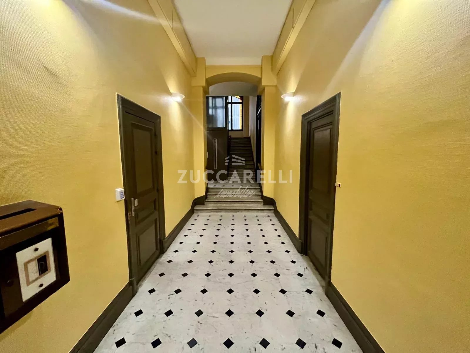 Location local professionnel/commercial - Photo 5