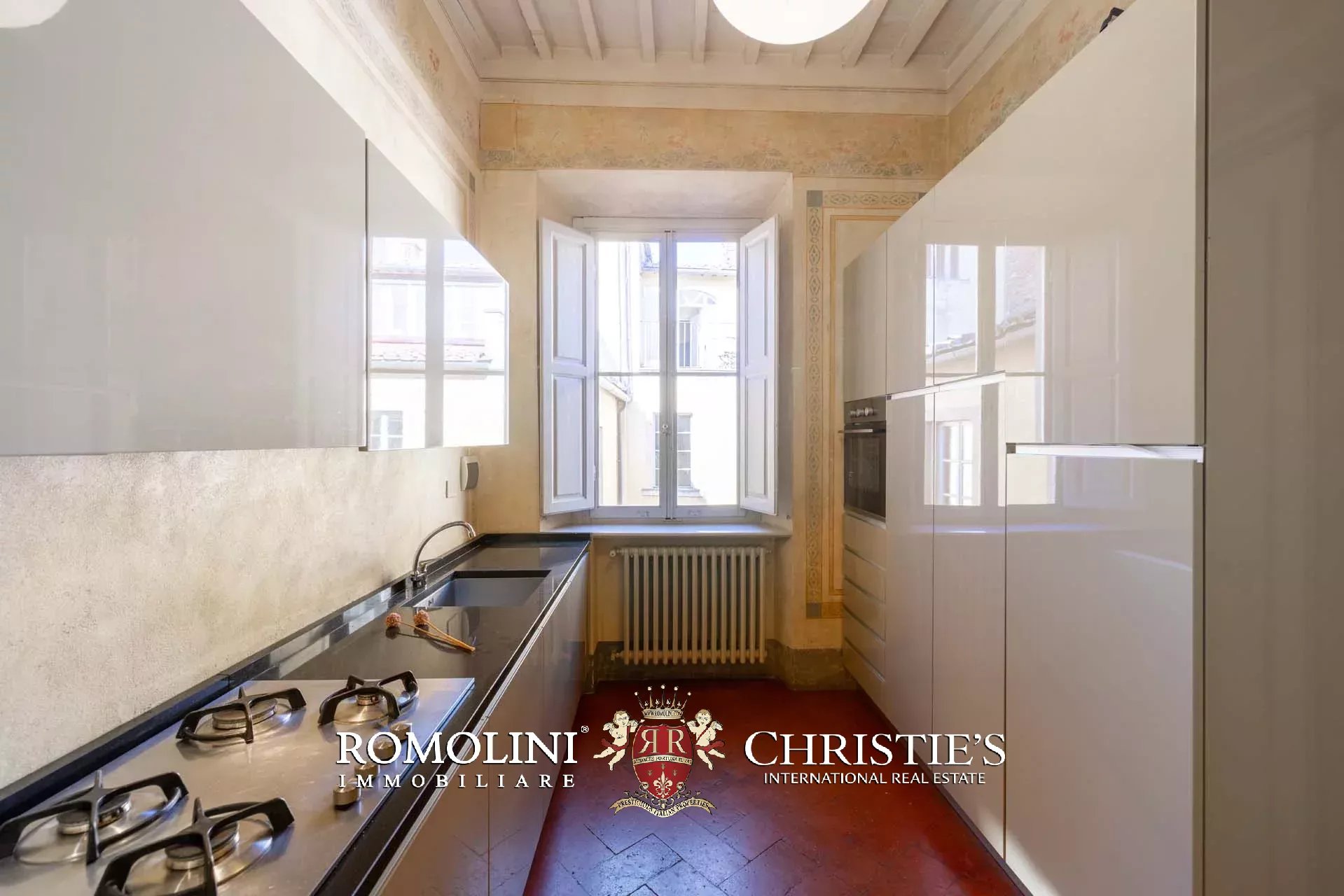 3 Bedroom Apartment/Flat's Image 13