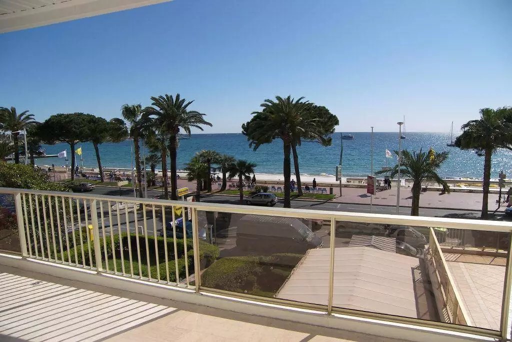 A deux mn du Palais, appartement avec vue mer à Cannes