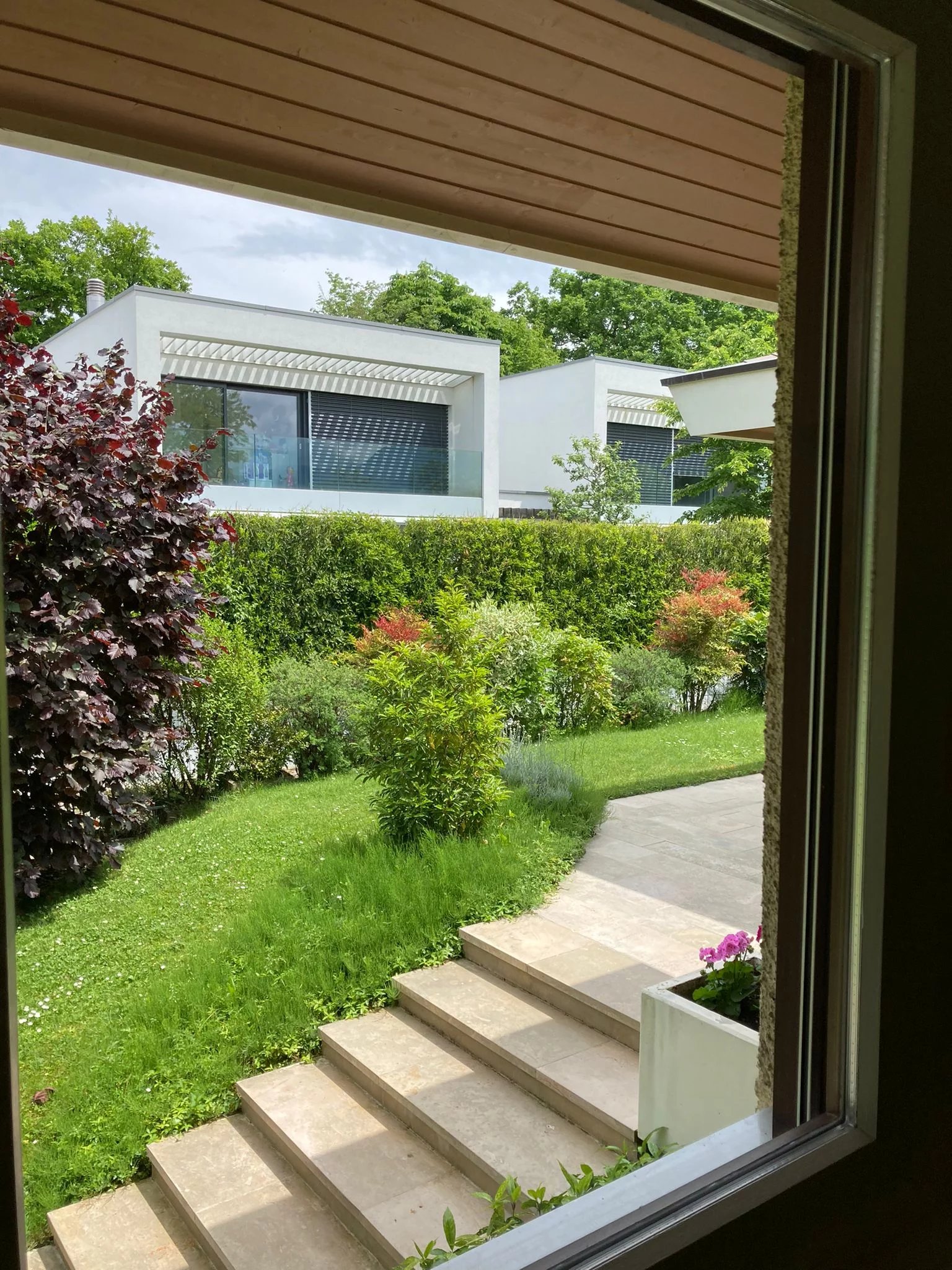 Jolie propriété de plain-pied avec piscine à Cologny