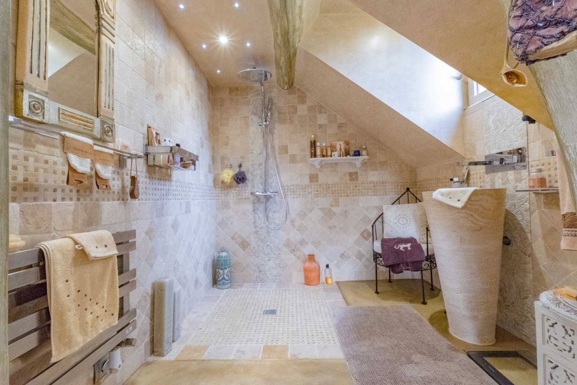 5 Bedroom Villa/Townhouse's Image 6