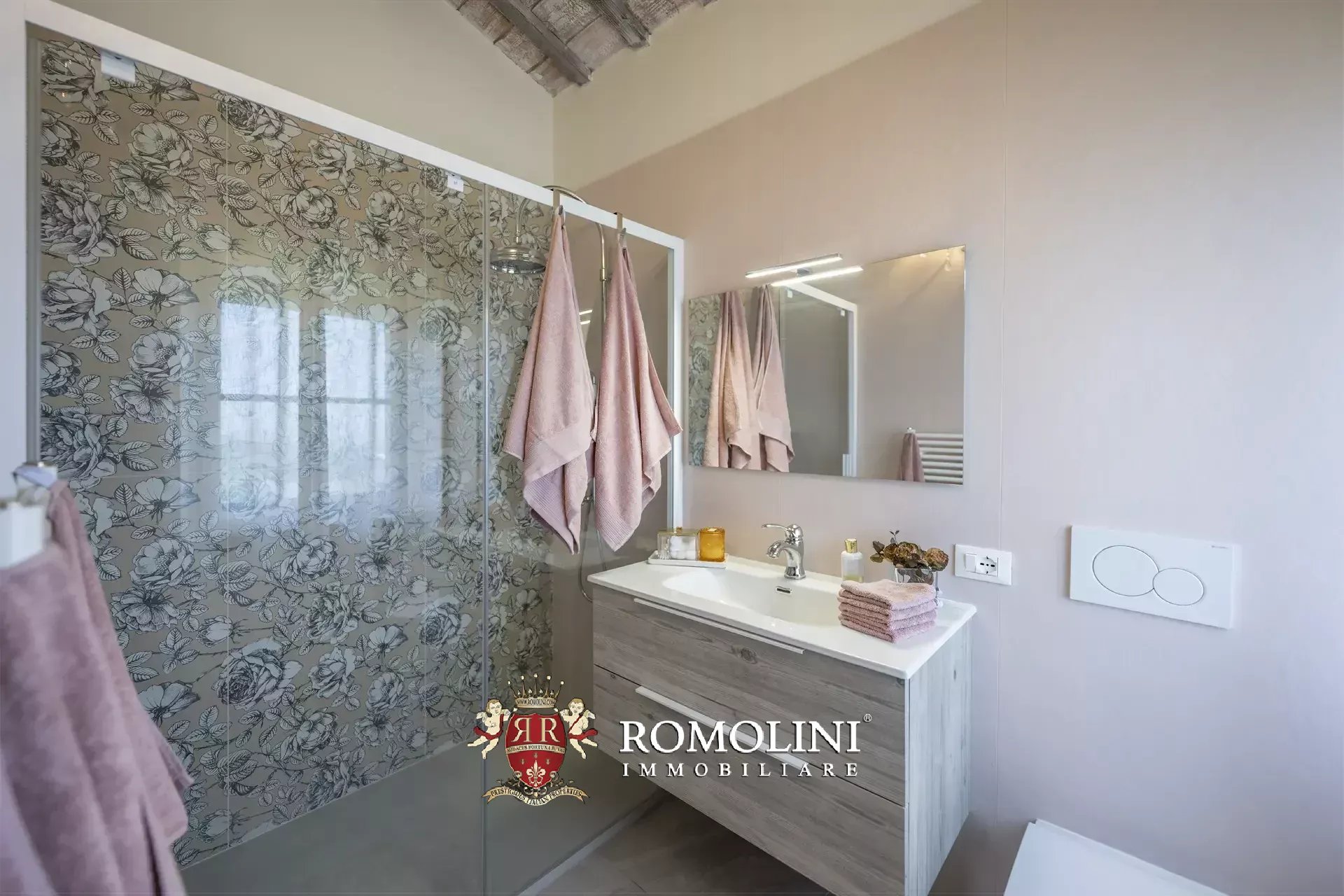 4 Bedroom Villa/Townhouse's Image 41