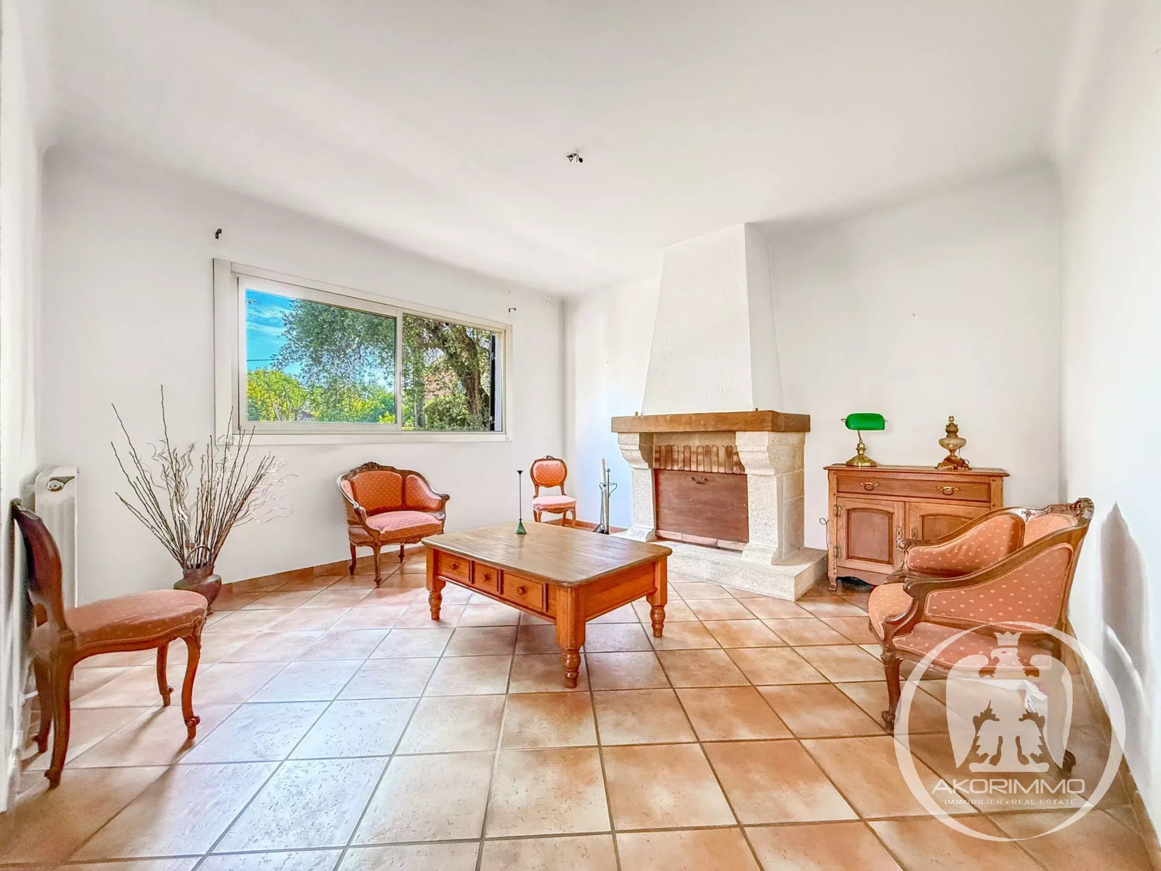 Продажа Дом - Кань-сюр-Мер (Cagnes-sur-Mer)