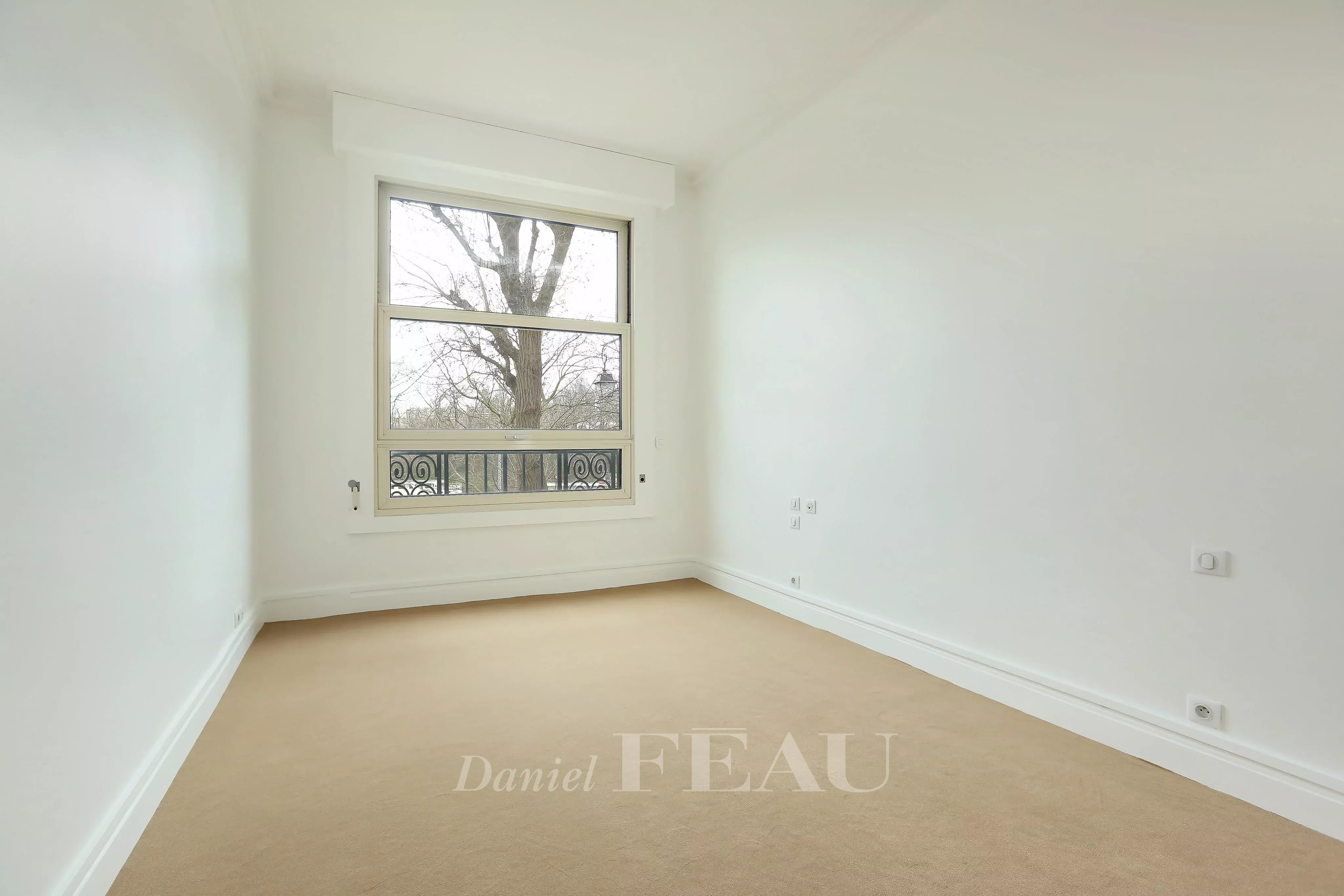 Rental Apartment Neuilly-sur-Seine