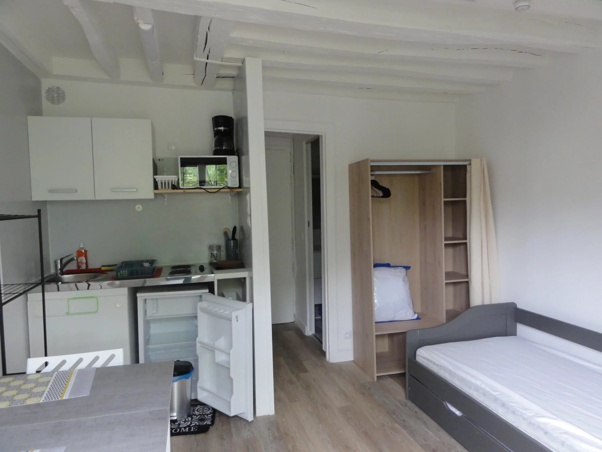 Studio Meublé Avenue Charles de Gaulle NEUILLY