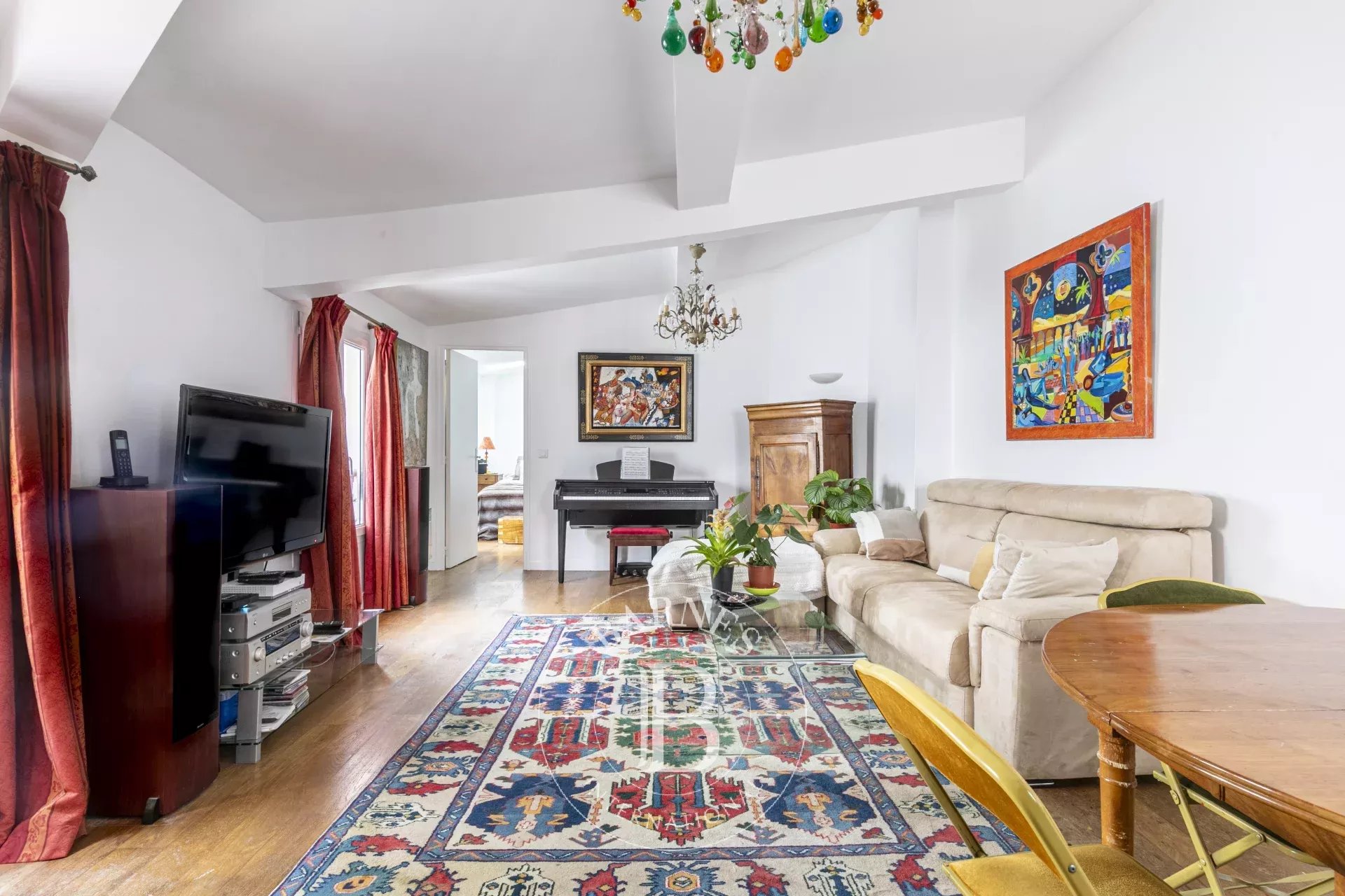 Paris 7 - Rue Vavin - upper floor - 2 bedrooms